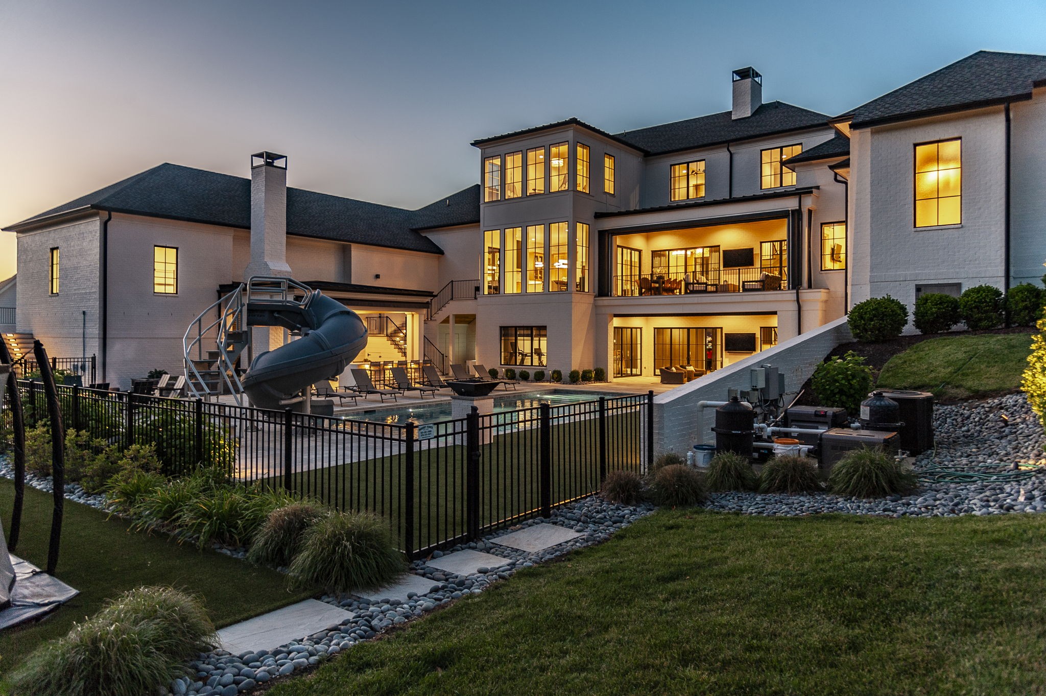 8114 Heirloom Blvd