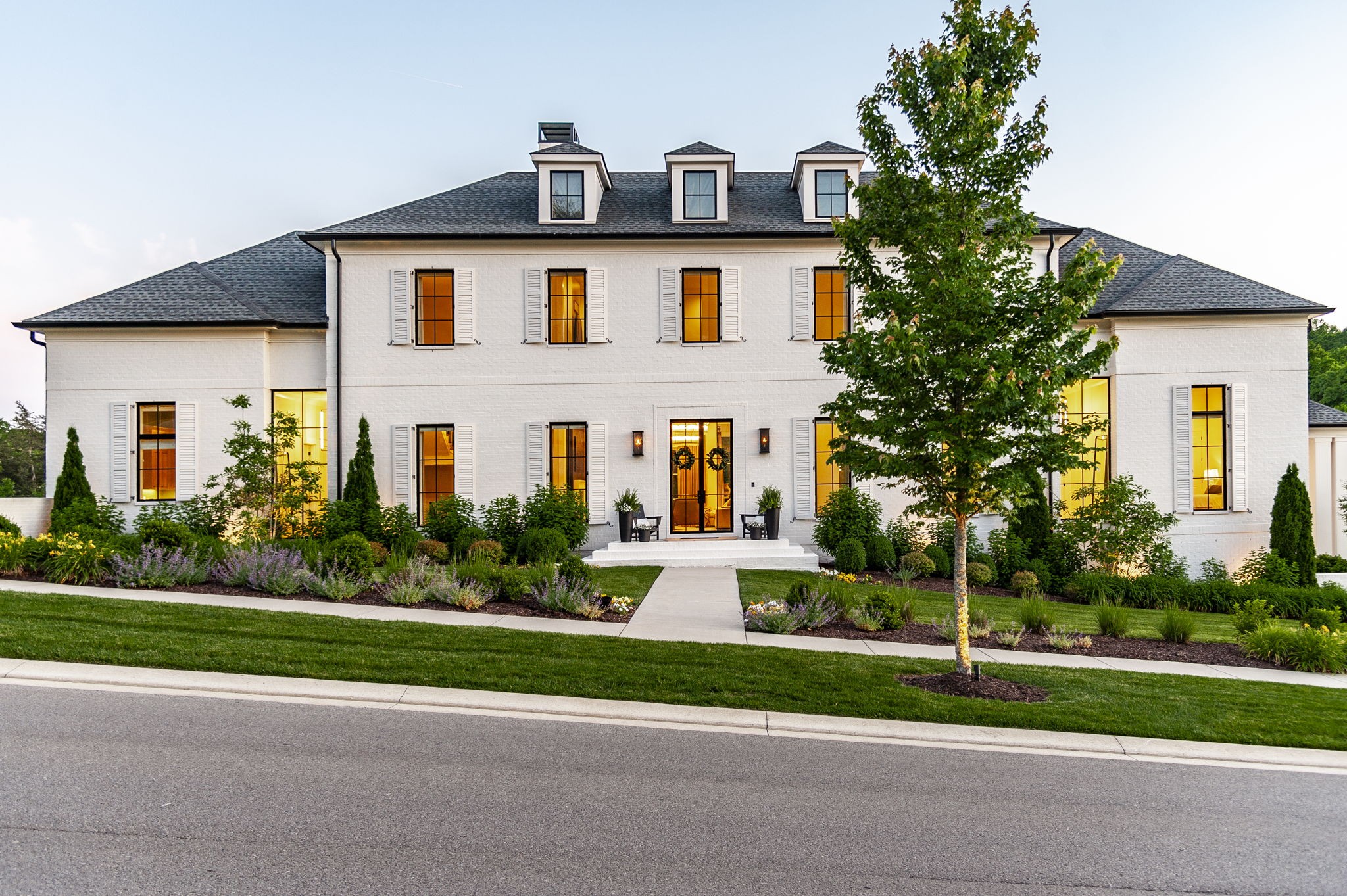 8114 Heirloom Blvd