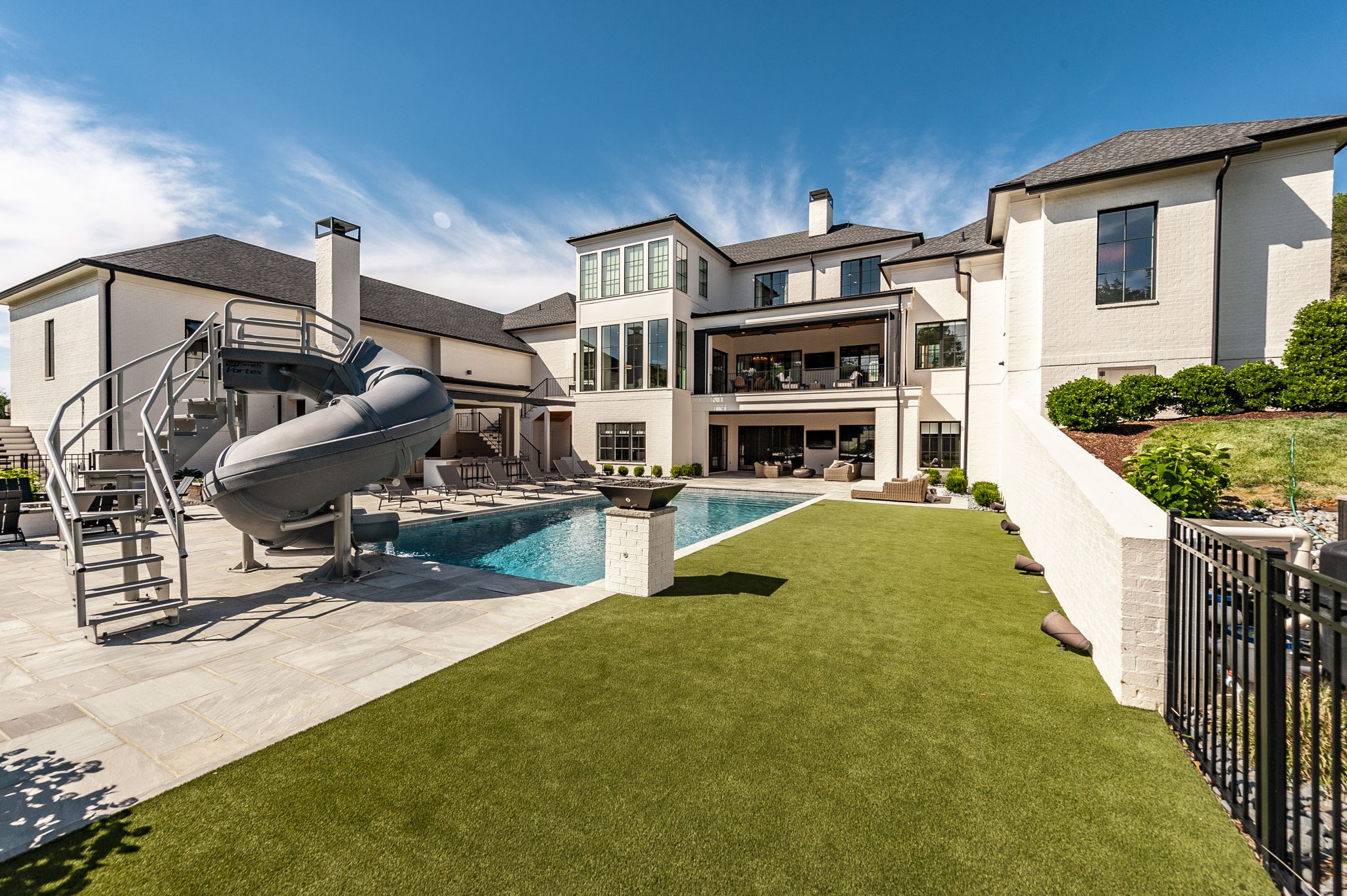 8114 Heirloom Blvd