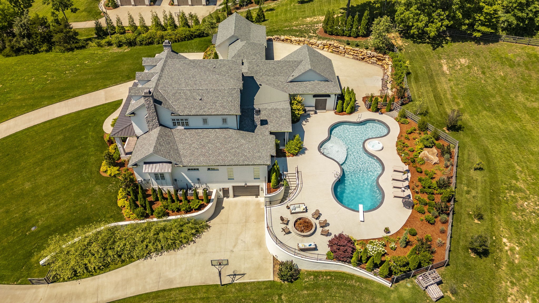 309 Hurt Rd