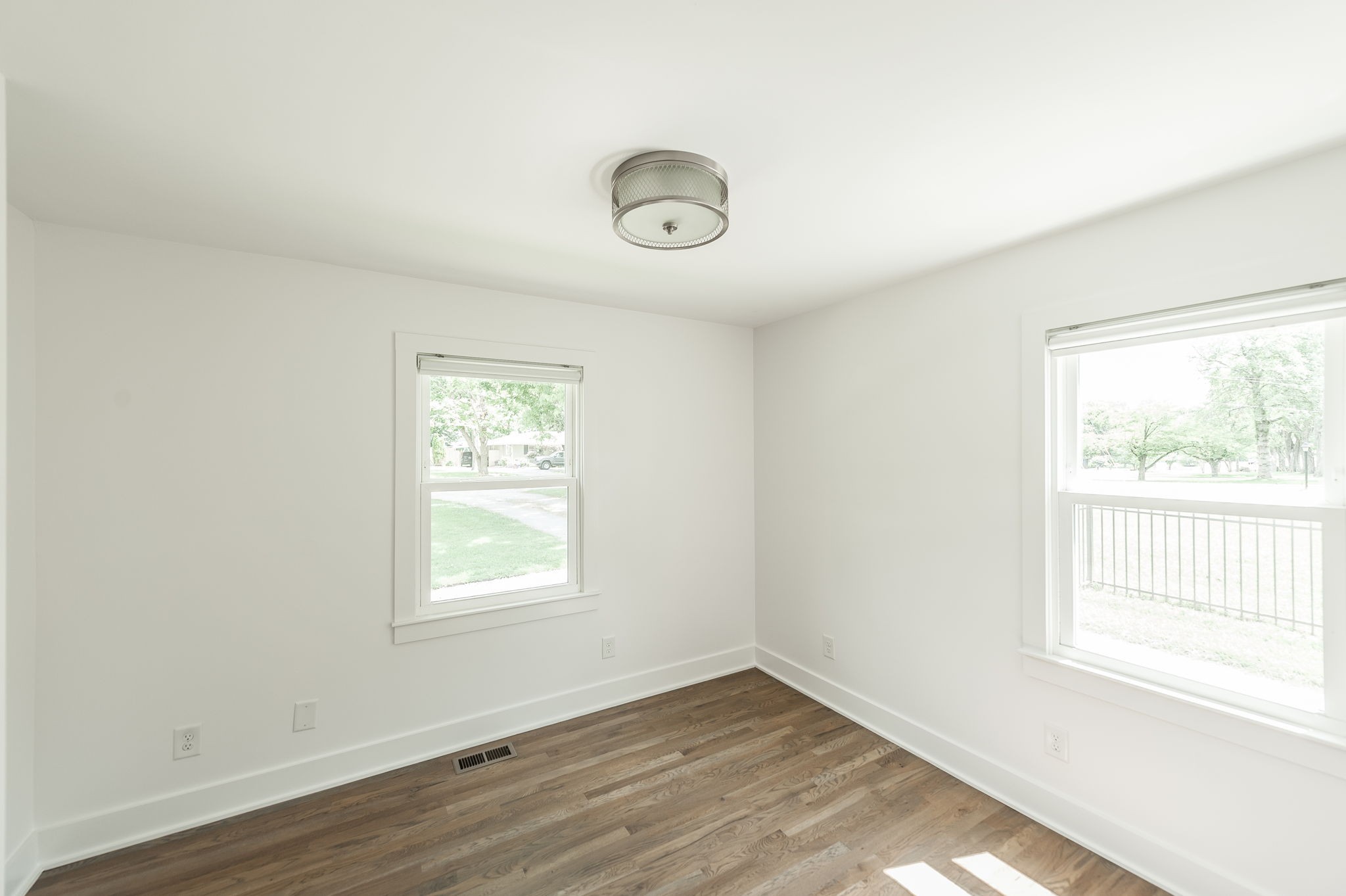 501 Brentlawn Dr