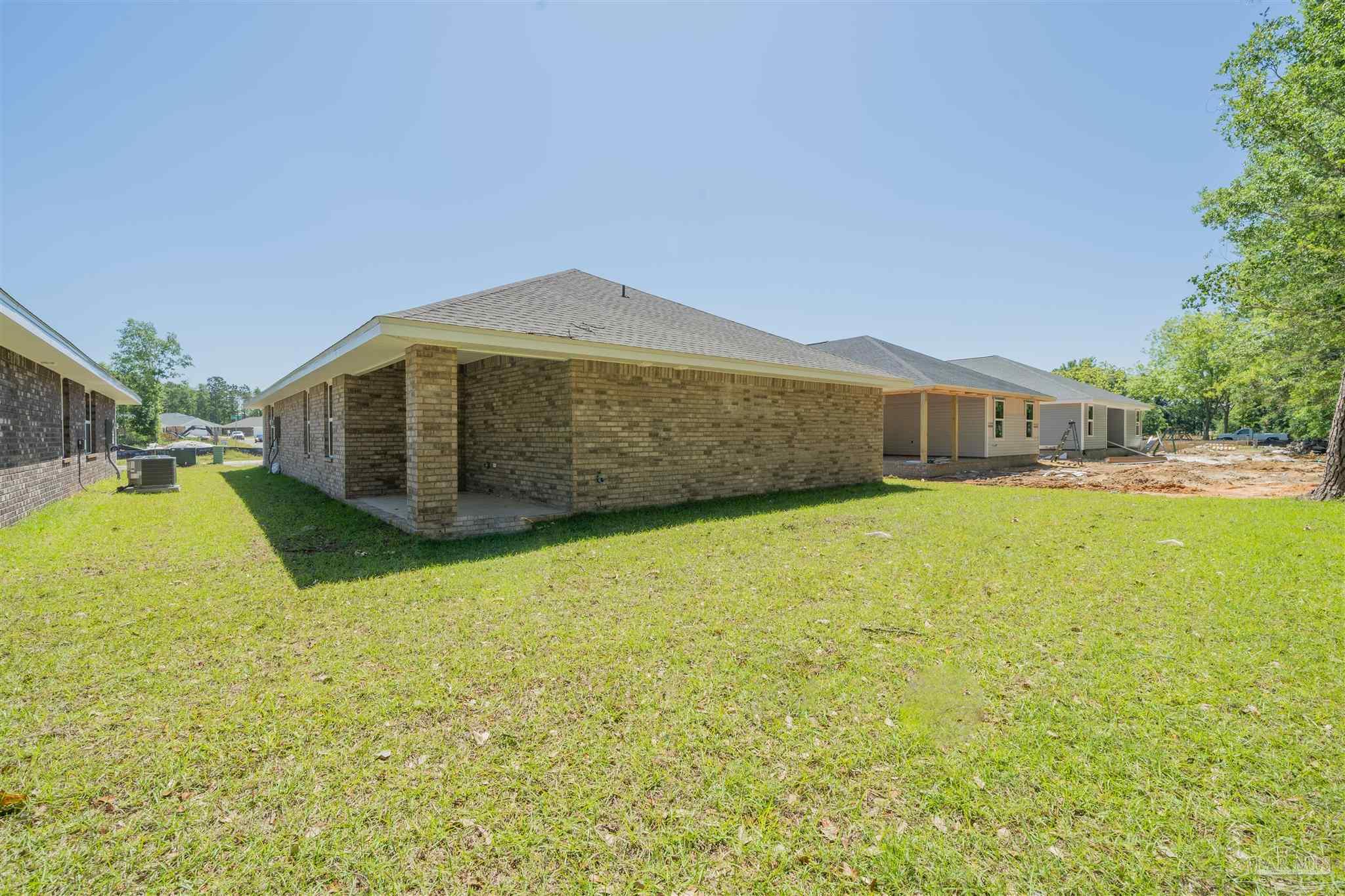 1711 Leigh Loop # 3C