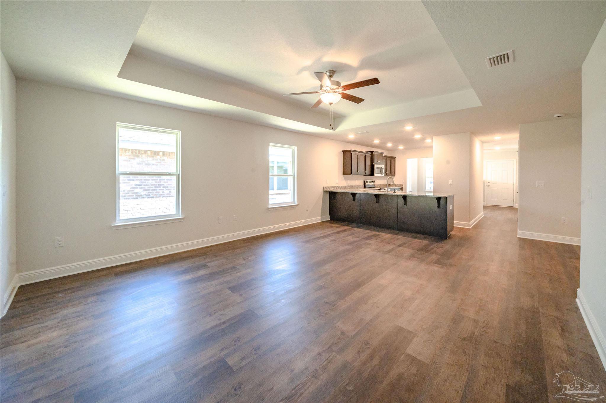 1711 Leigh Loop # 3C