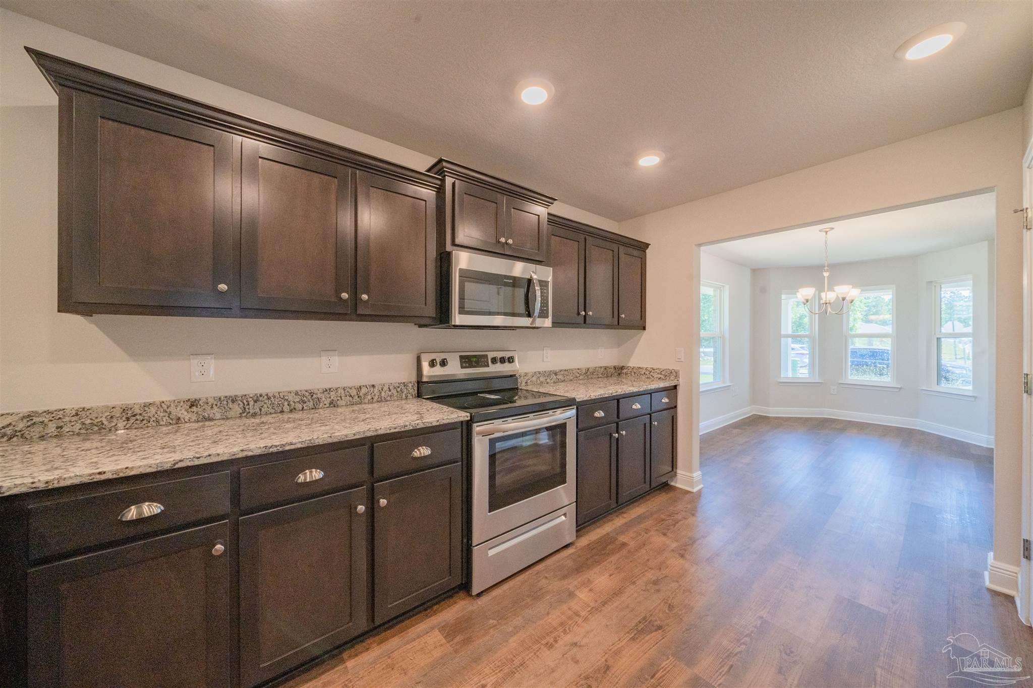 1711 Leigh Loop # 3C