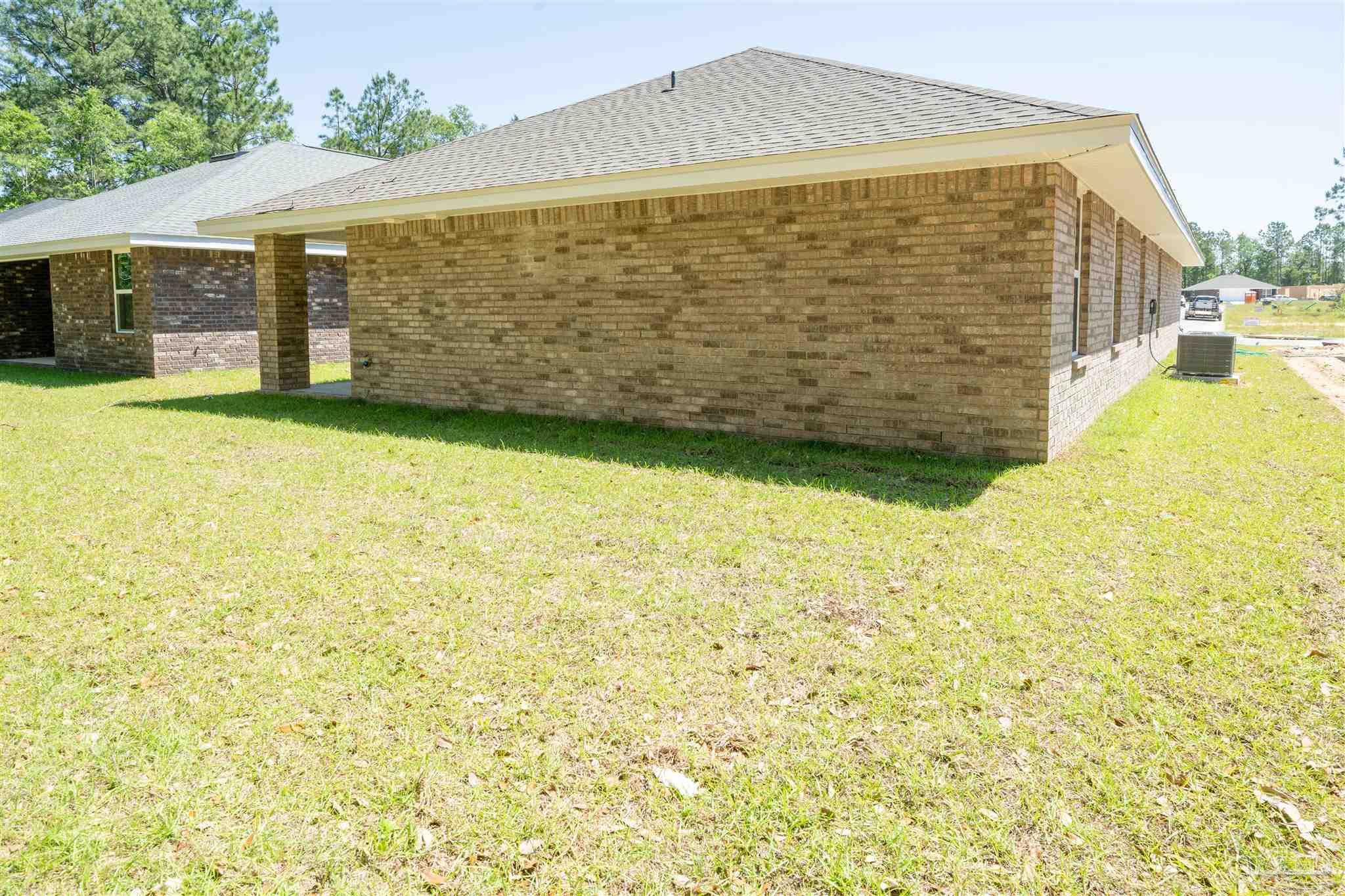 1711 Leigh Loop # 3C