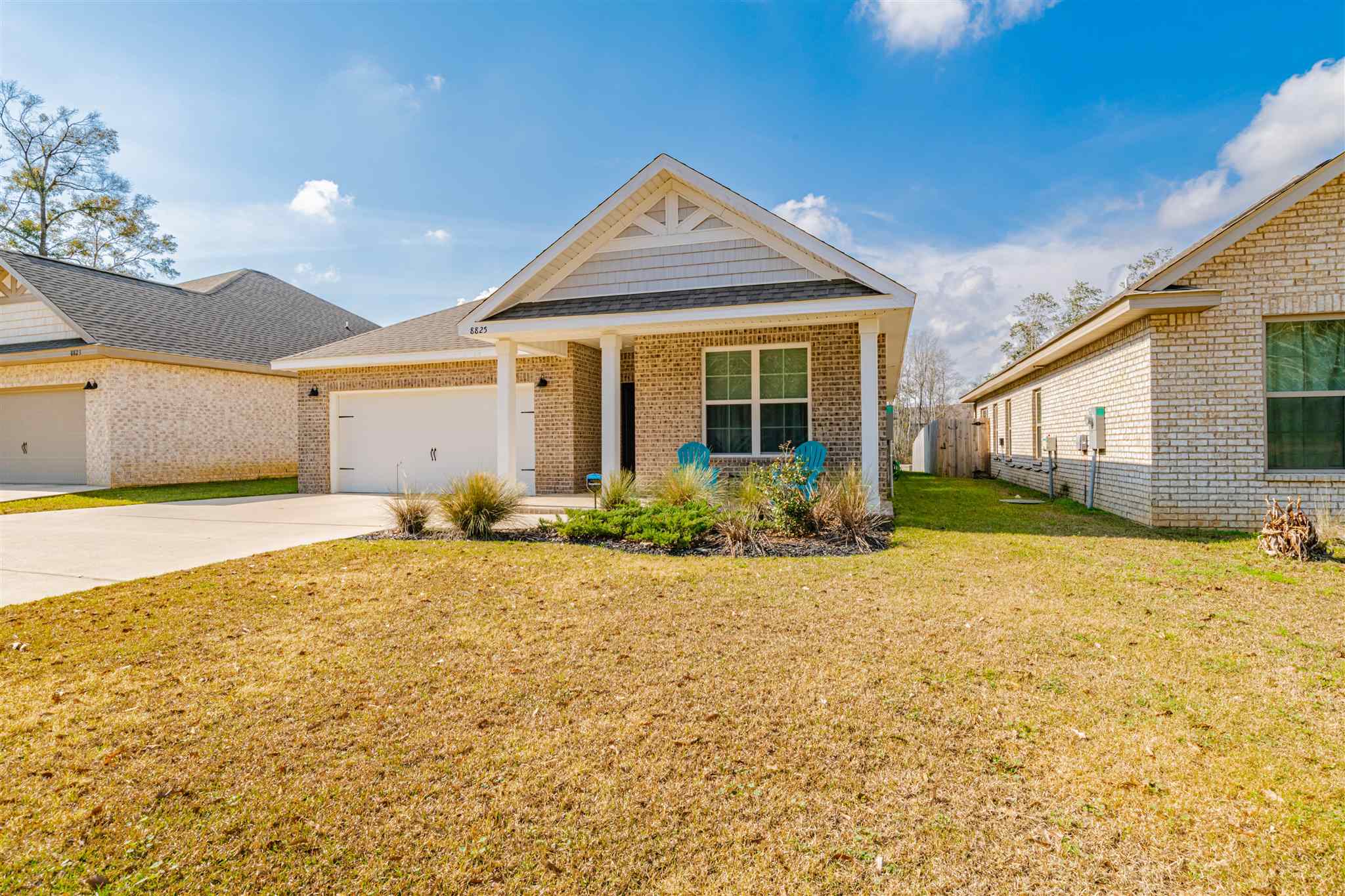 8825 Airway Dr