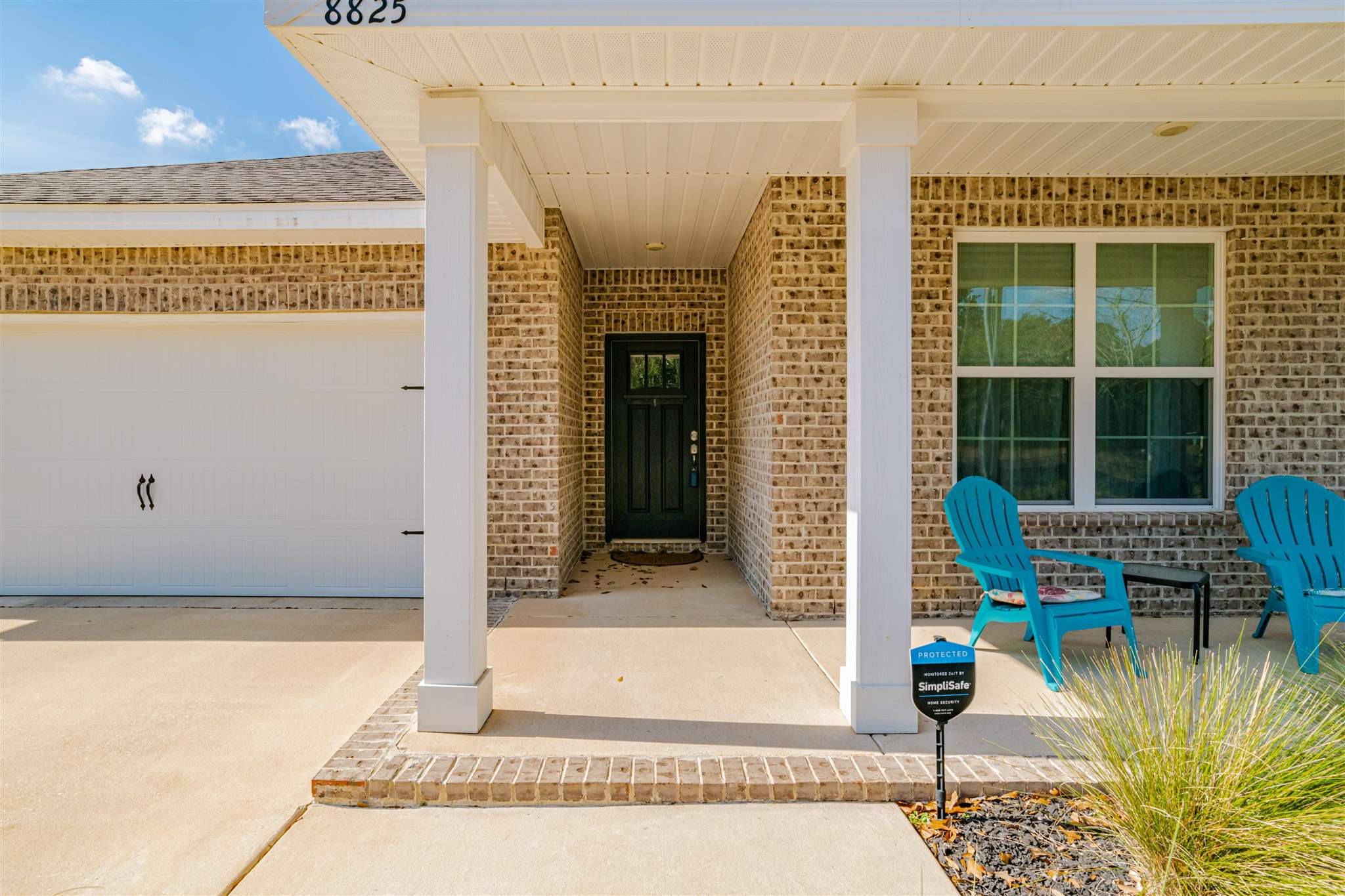 8825 Airway Dr