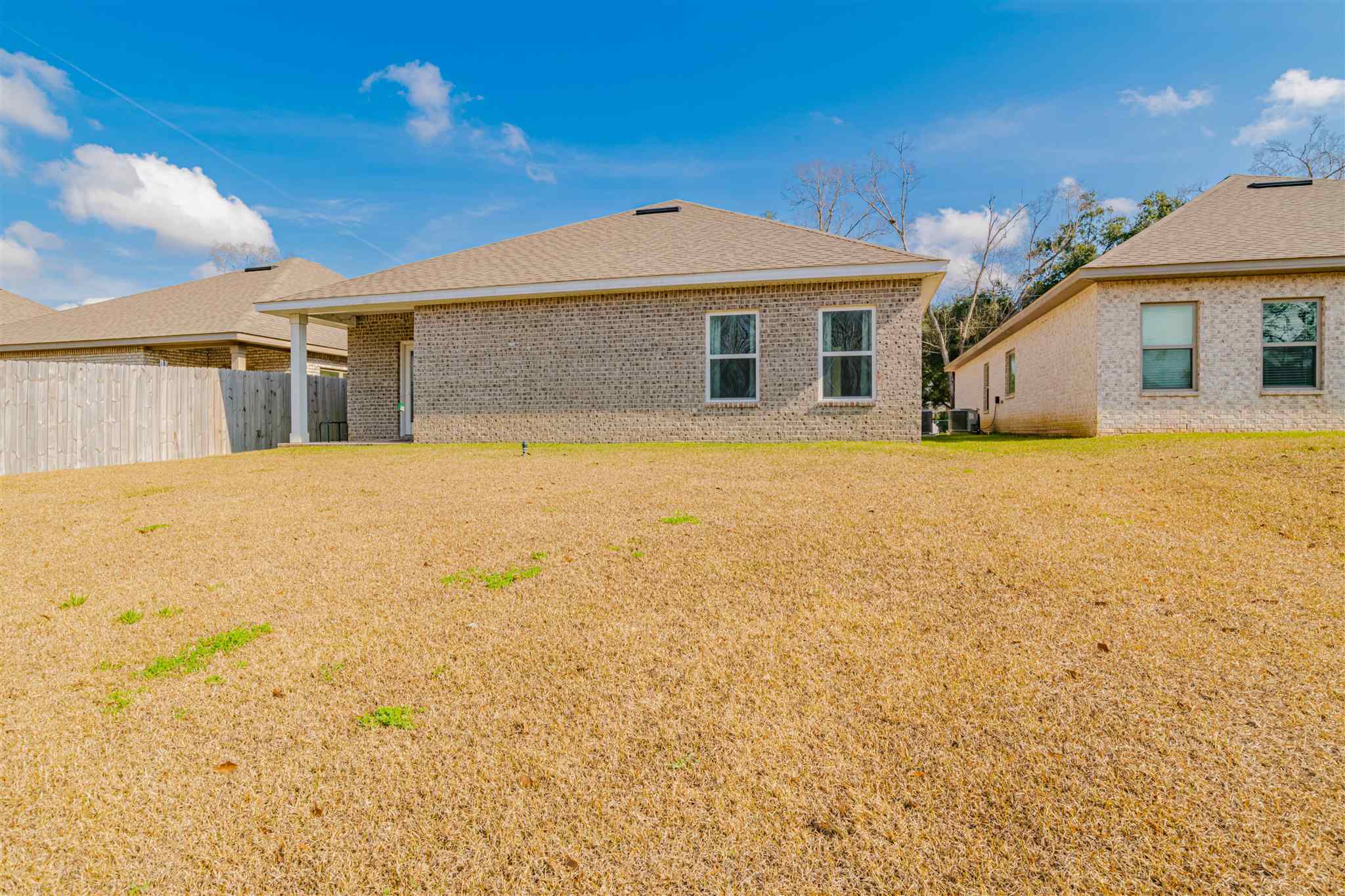 8825 Airway Dr