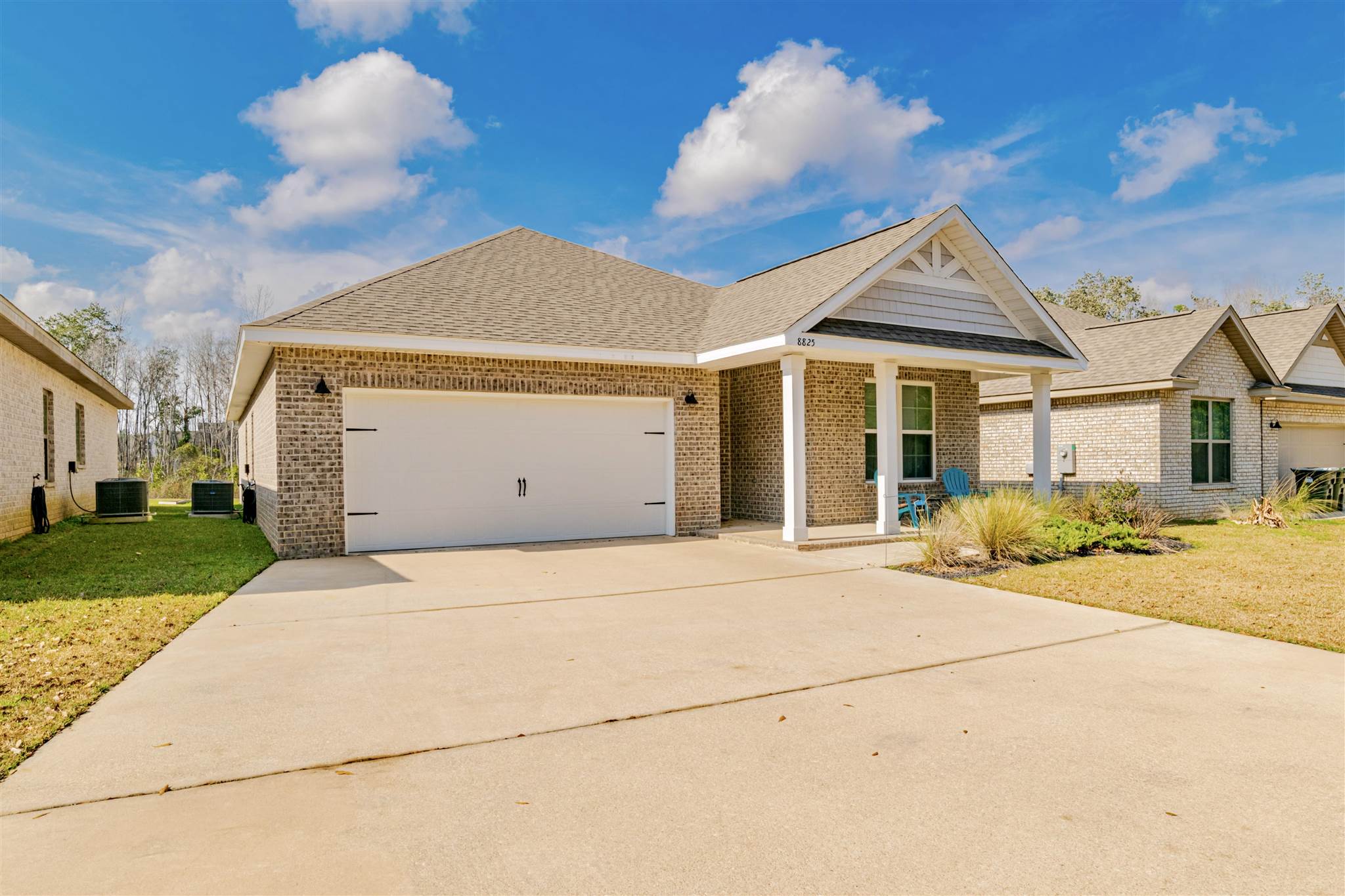 8825 Airway Dr