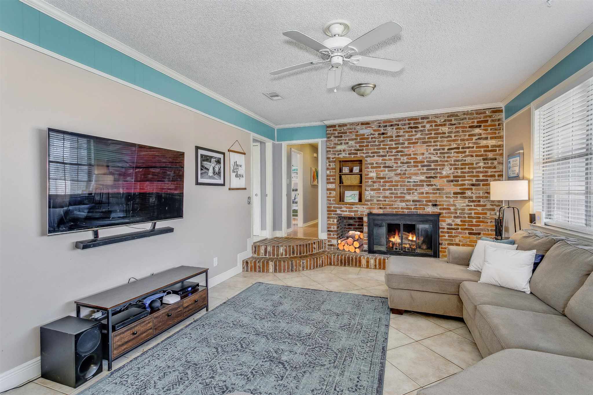 3996 Durango Dr