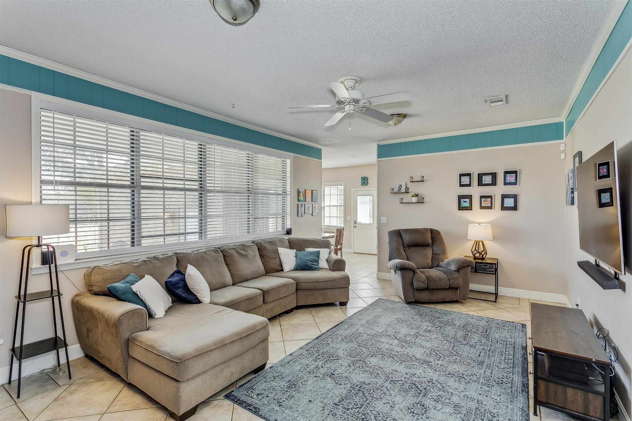 3996 Durango Dr