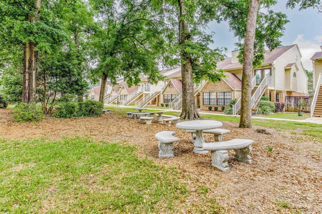 5001 Grande Dr # 611