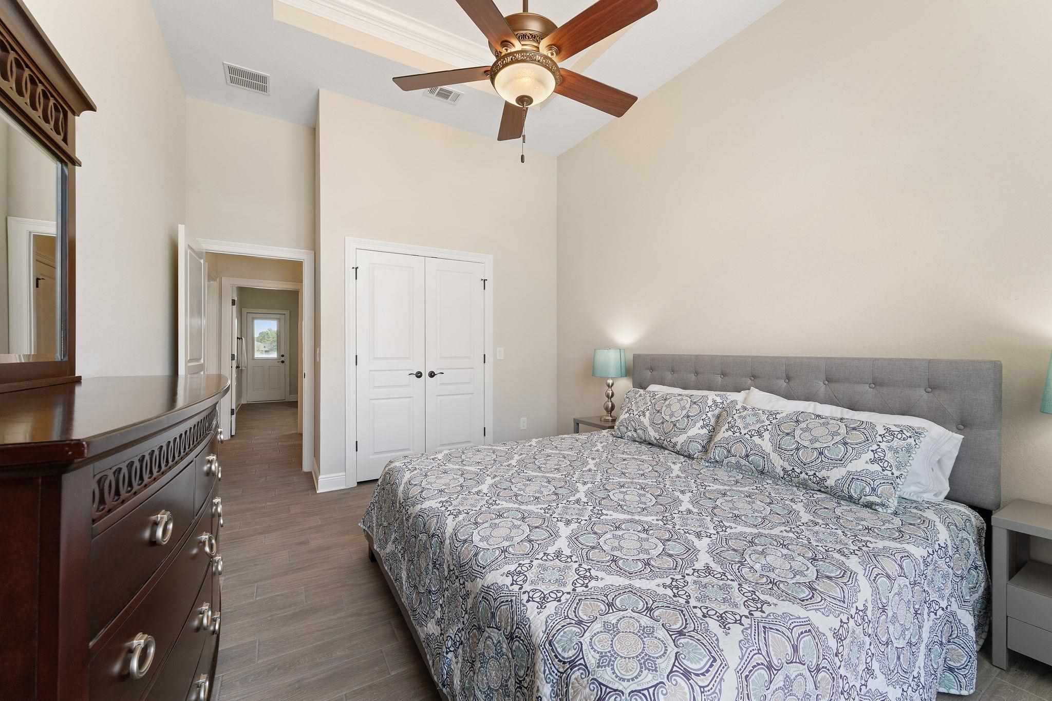 5758 Highland Lake Dr