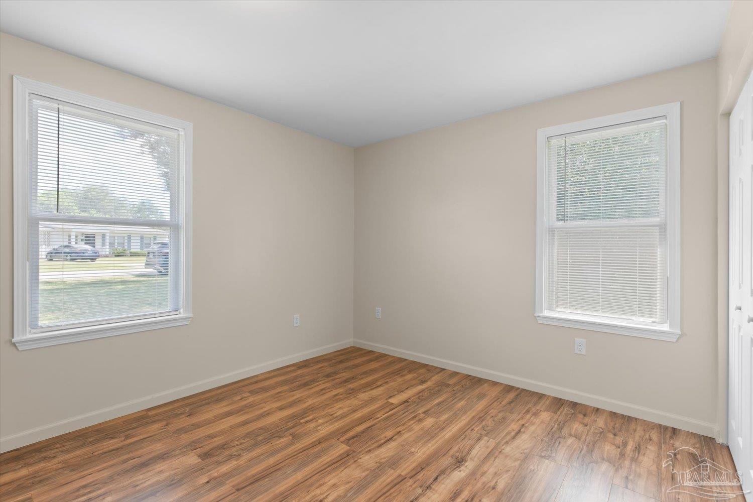 5518 Lynwood Rd