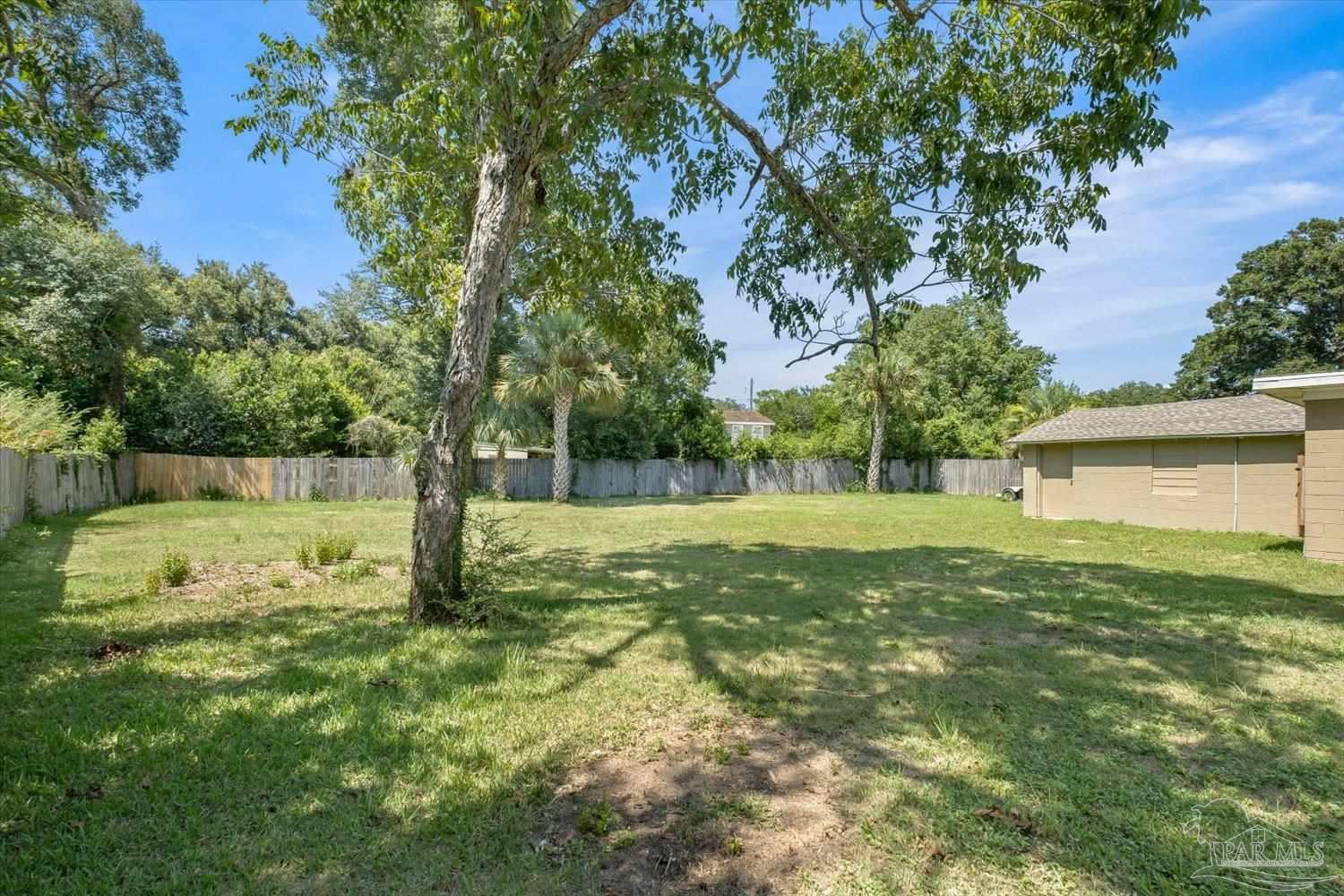 5518 Lynwood Rd