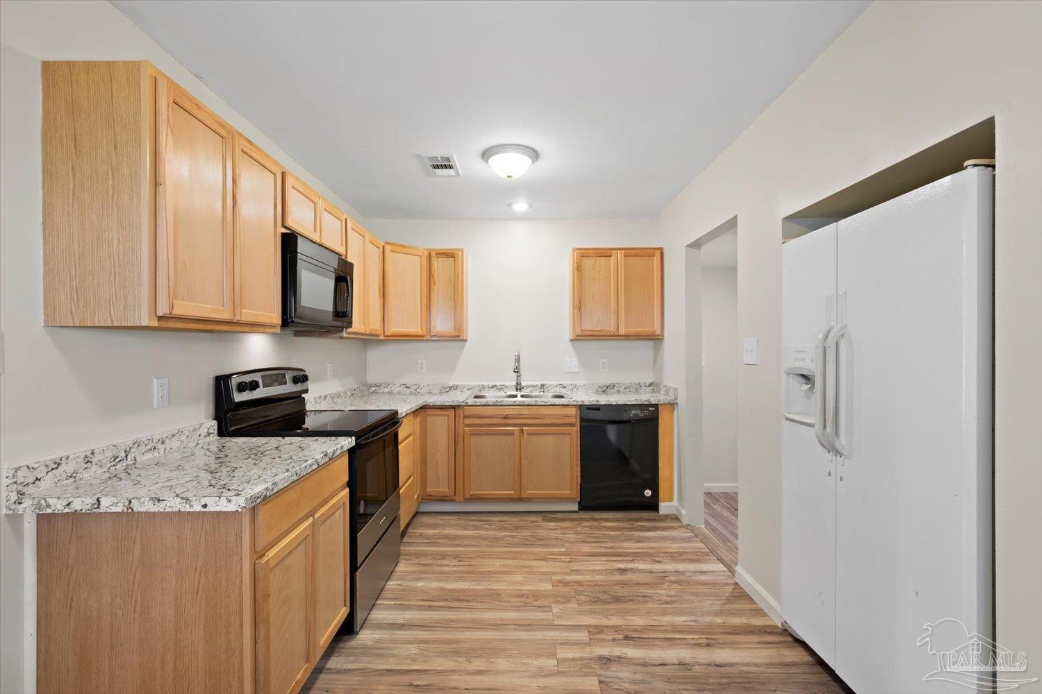 5518 Lynwood Rd