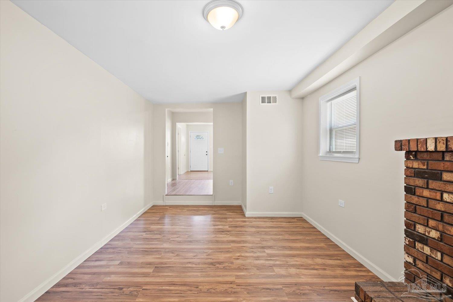 5518 Lynwood Rd