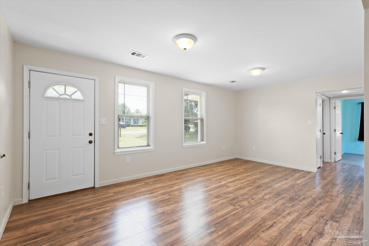 5518 Lynwood Rd