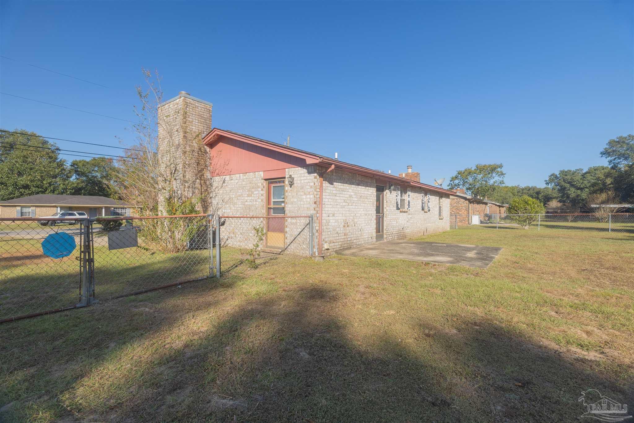 2842 Godwin Ln