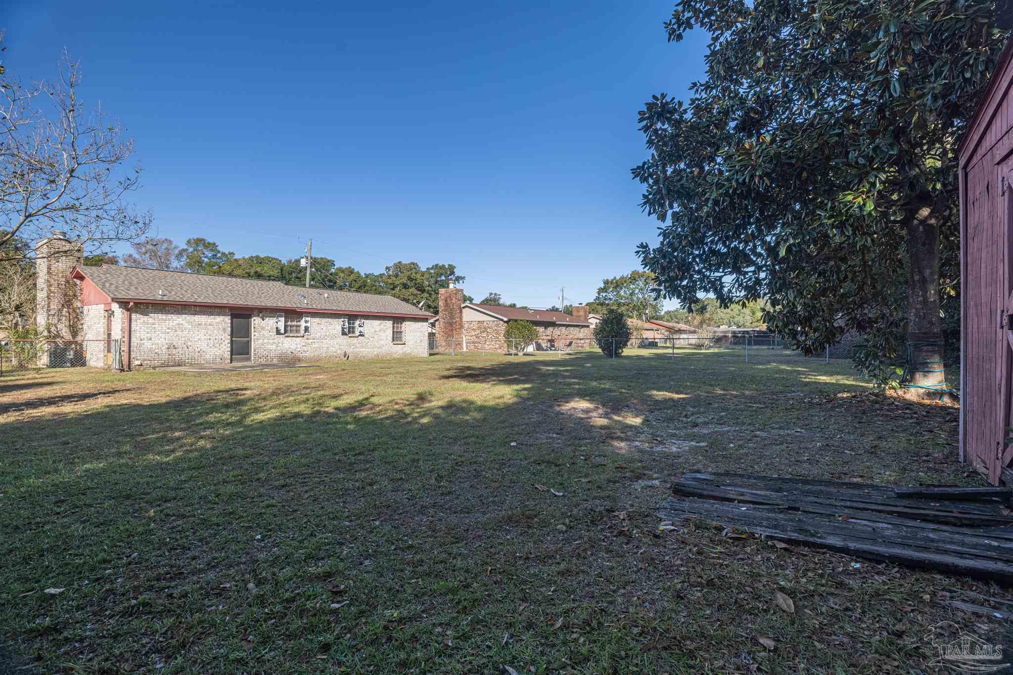 2842 Godwin Ln