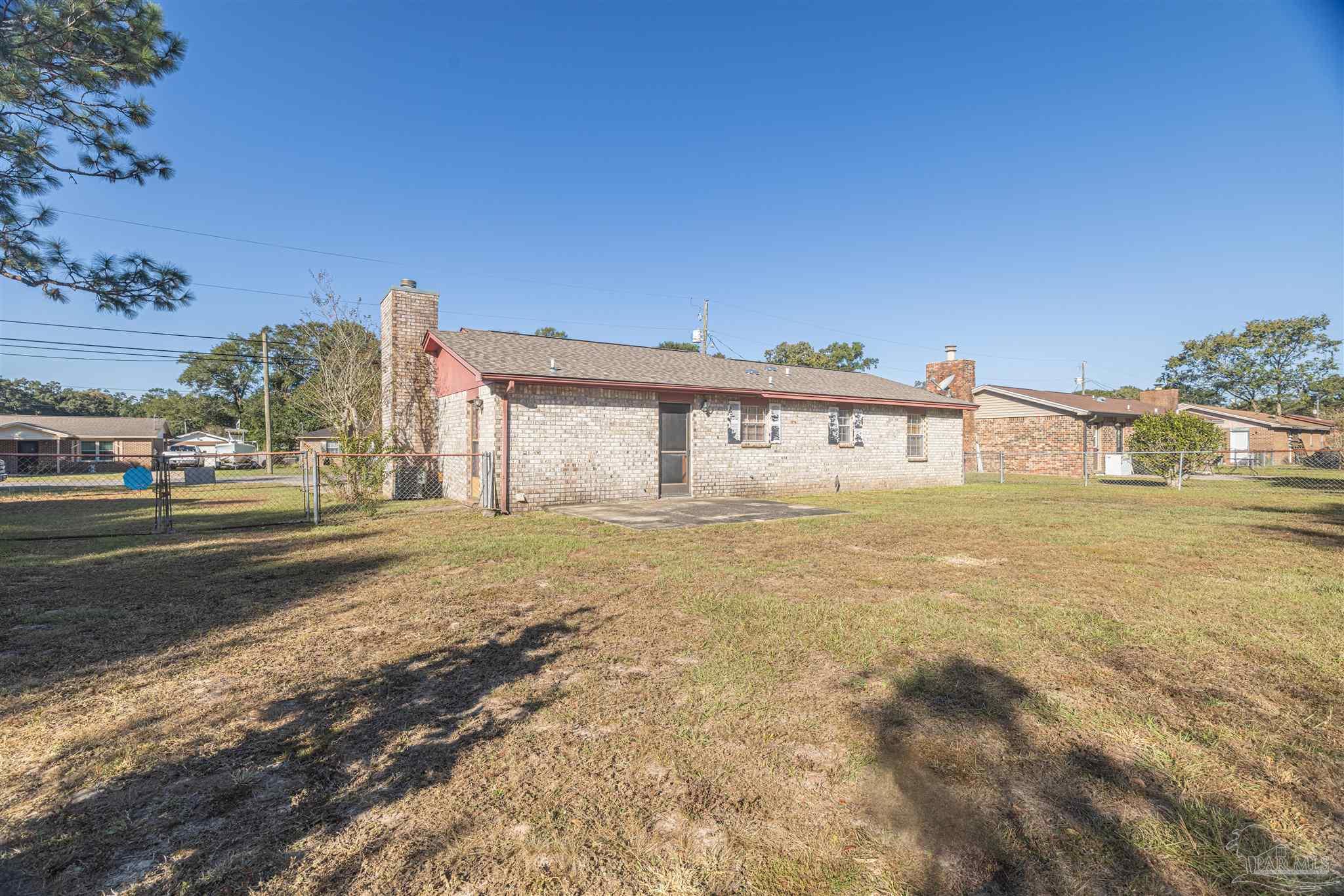 2842 Godwin Ln