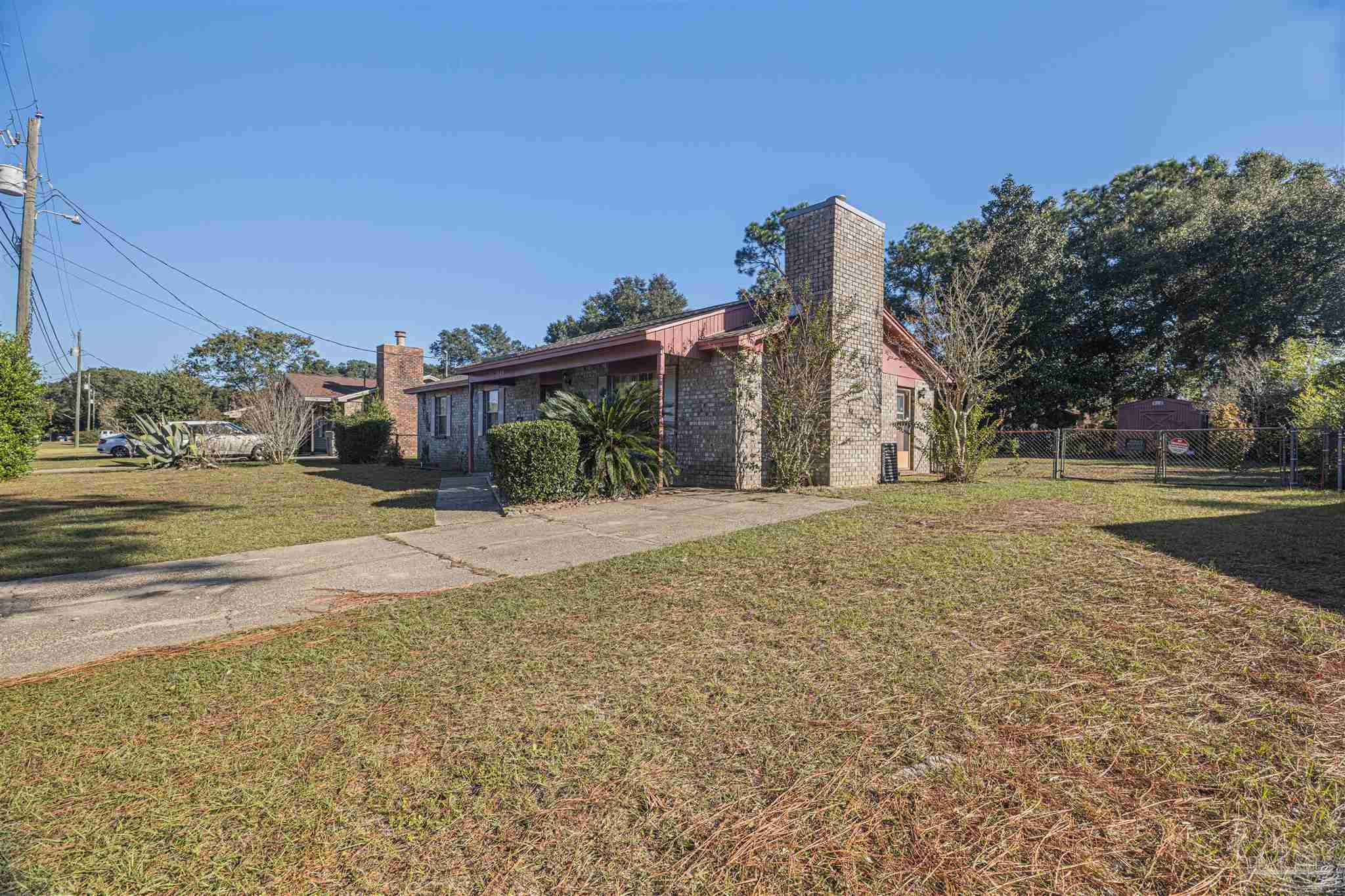 2842 Godwin Ln