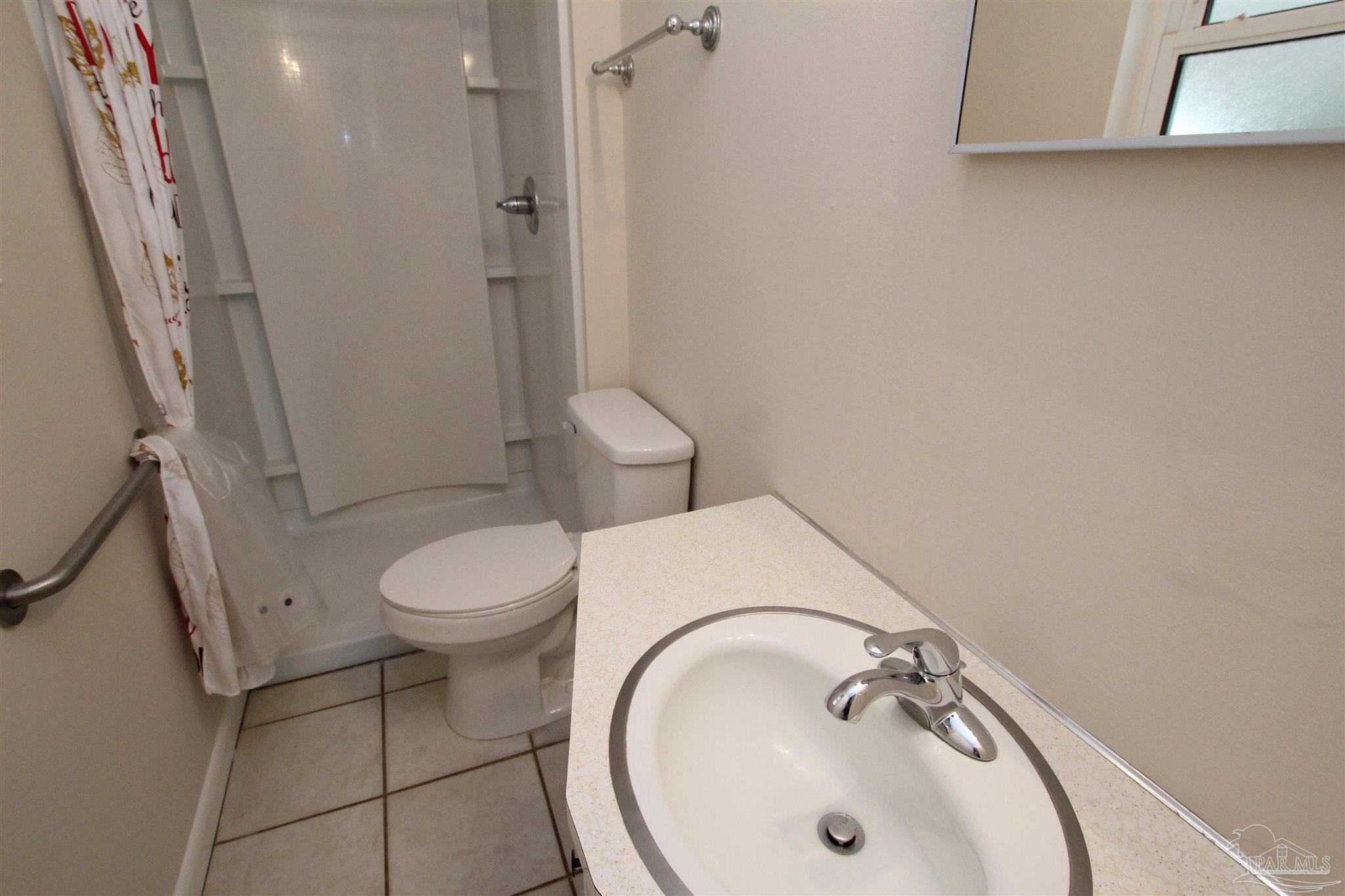 5595 San Gabriel Dr