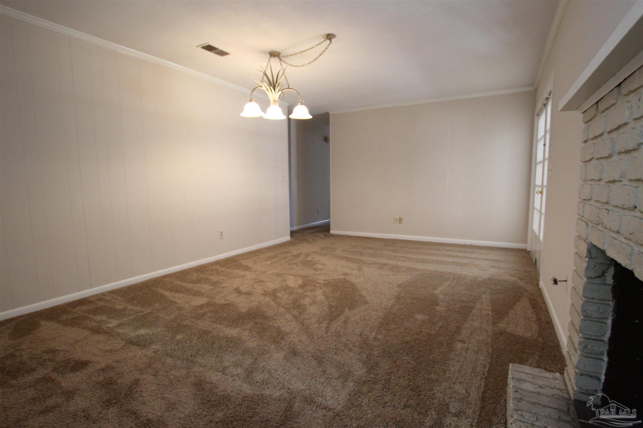 5595 San Gabriel Dr