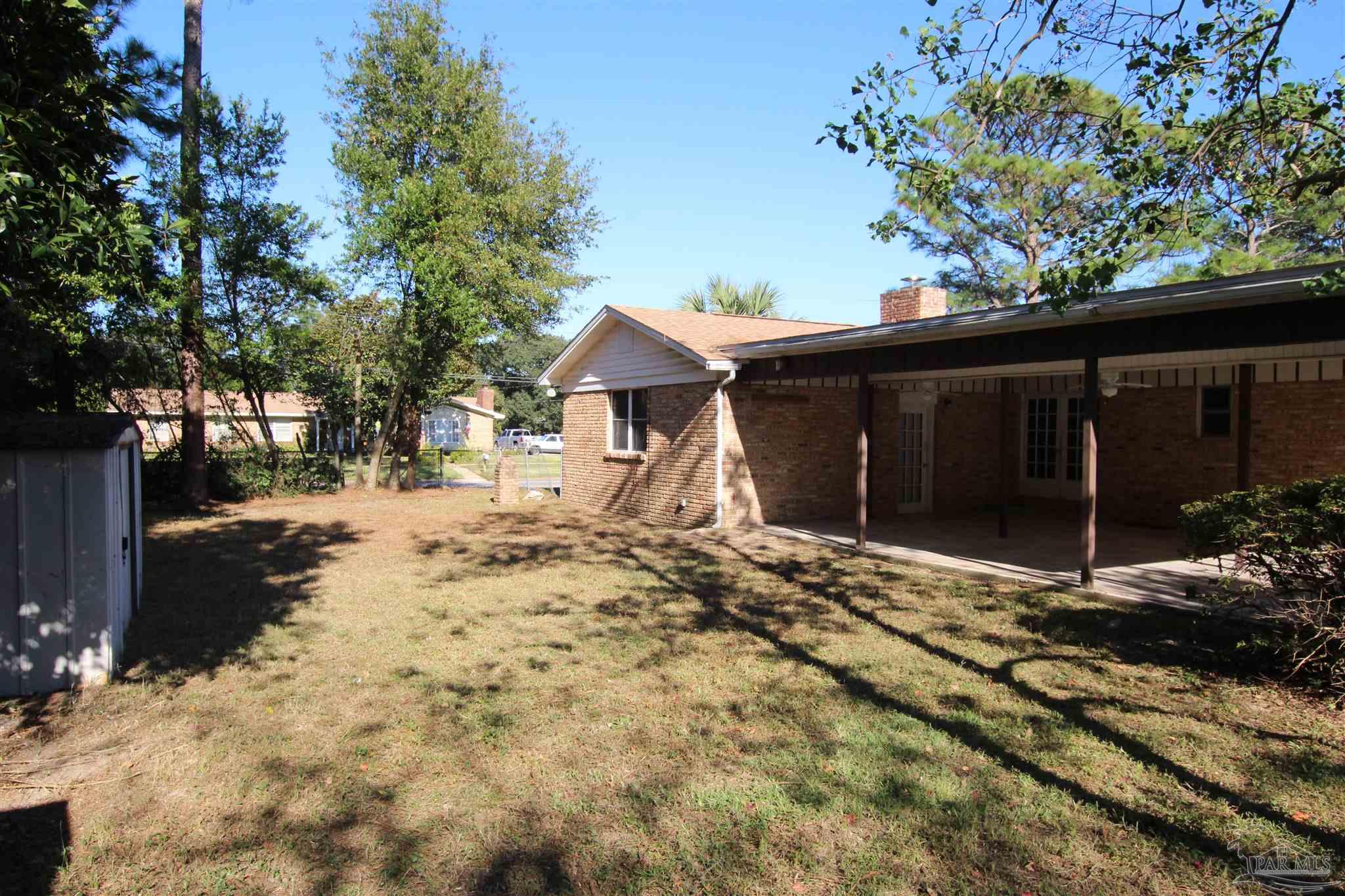 5595 San Gabriel Dr