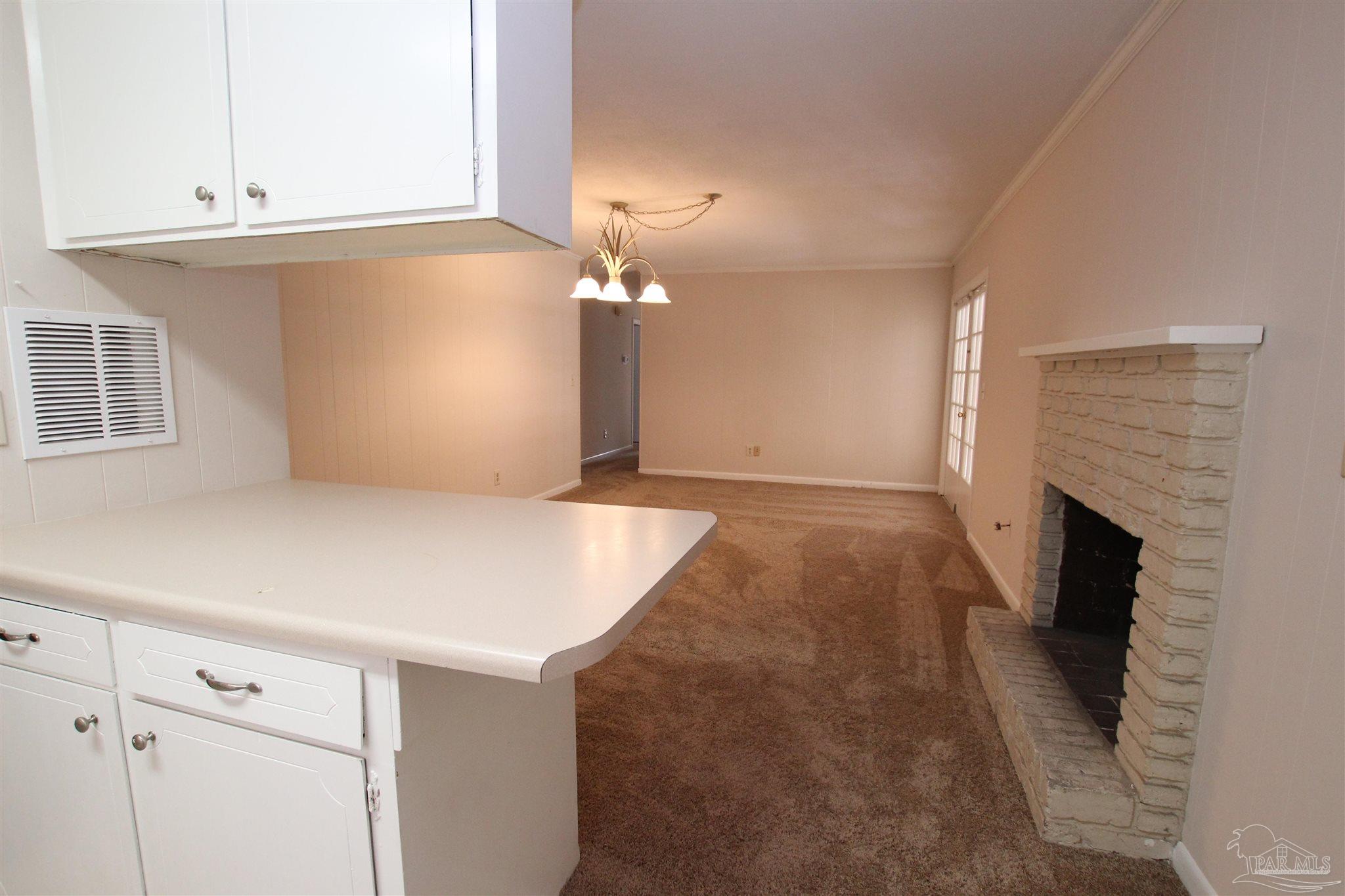 5595 San Gabriel Dr