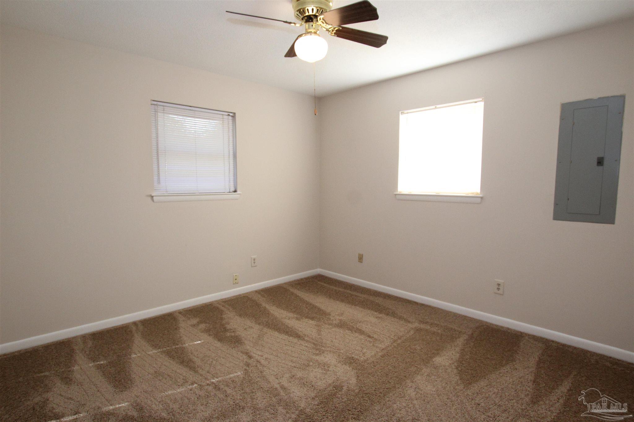 5595 San Gabriel Dr