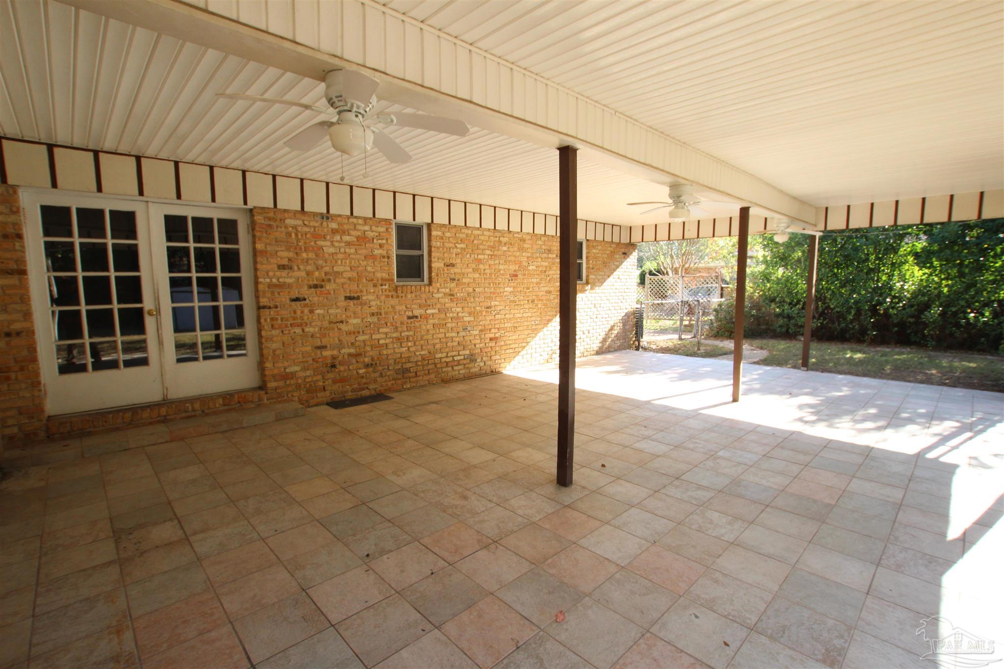 5595 San Gabriel Dr