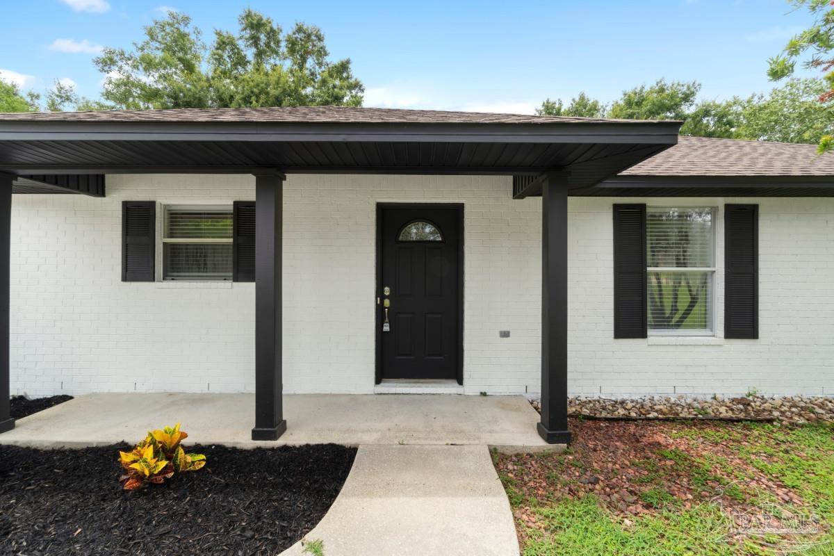 1184 Heathrow Dr