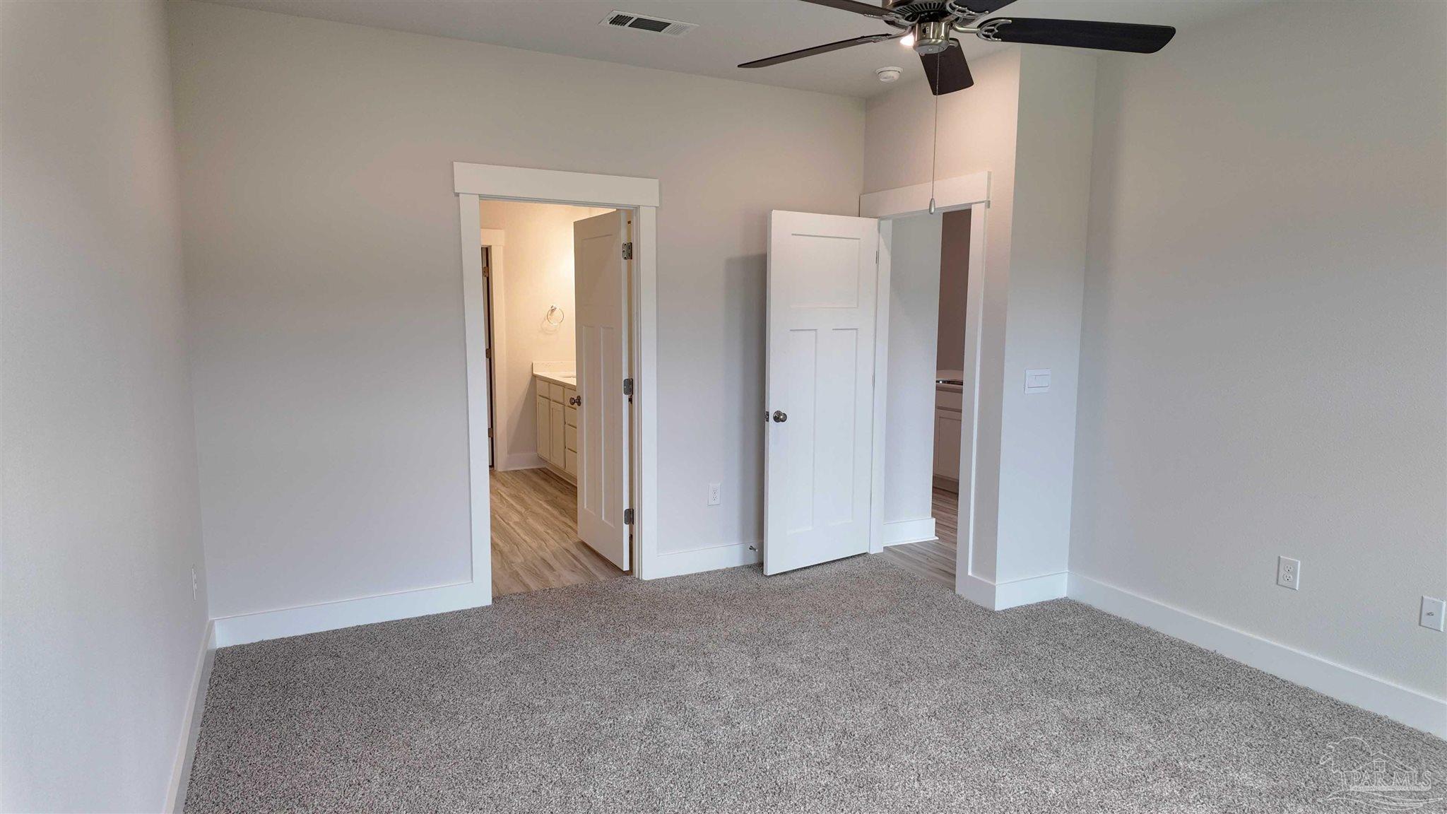 5843 Sargassum Ln
