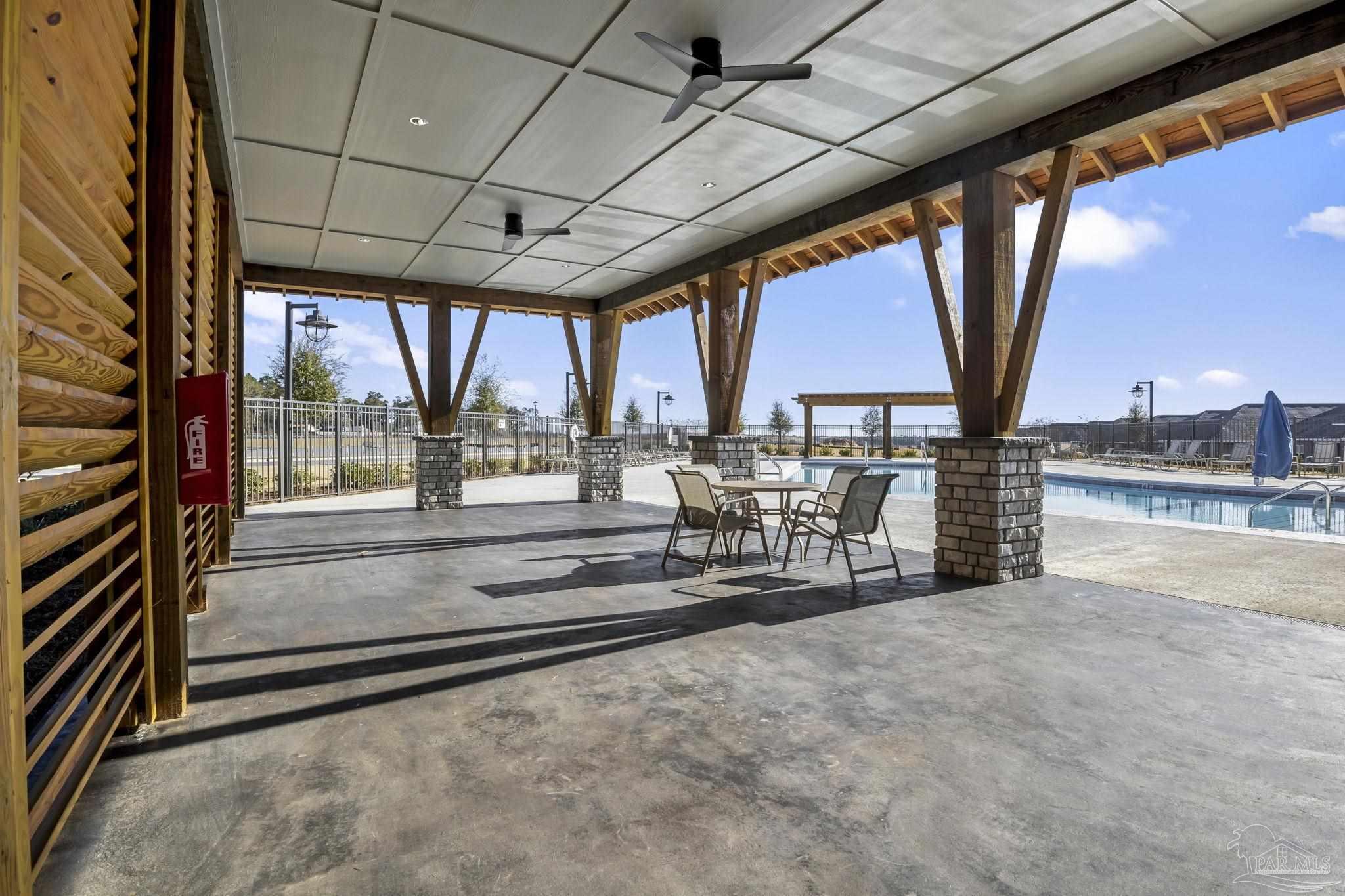 5843 Sargassum Ln