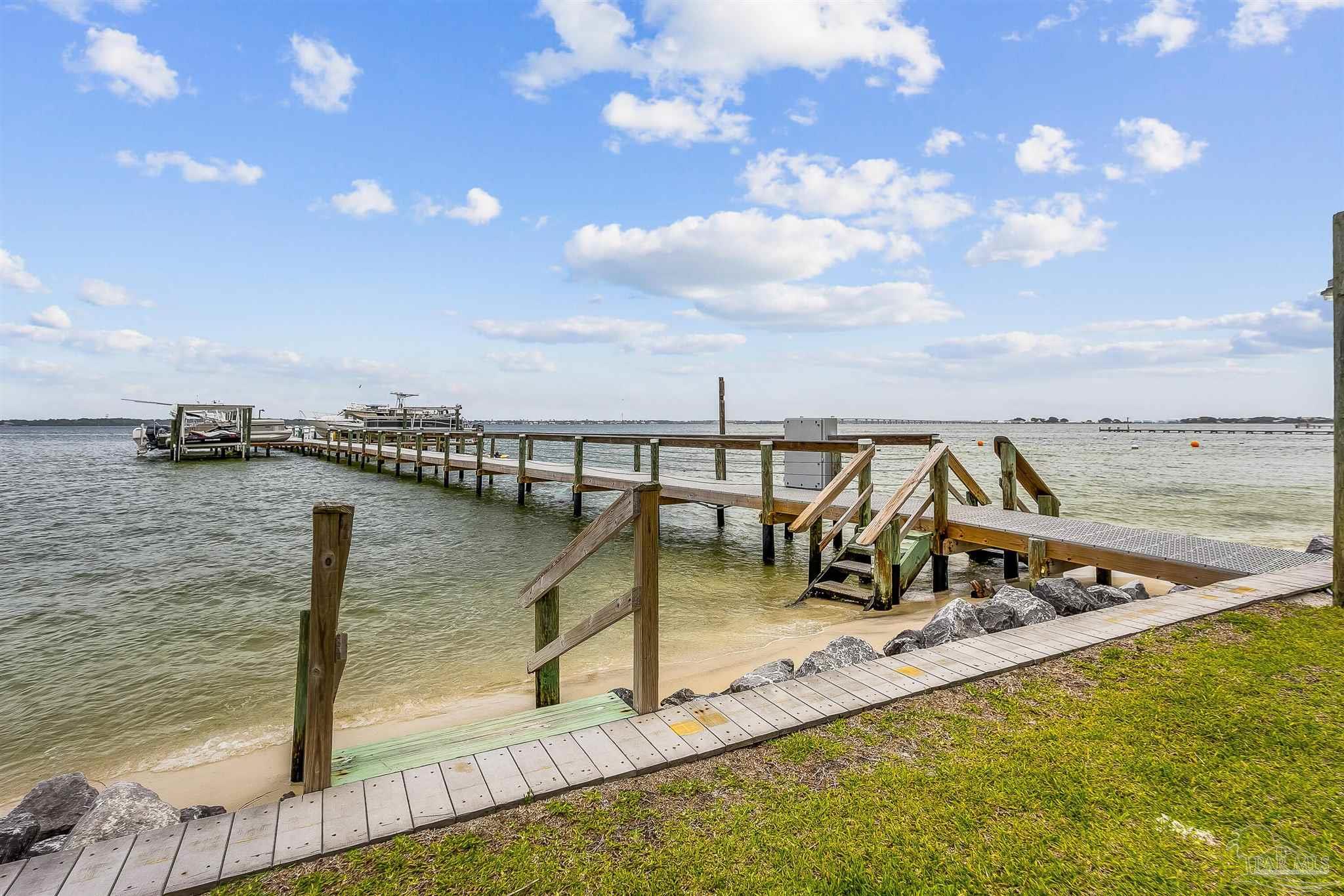 1200 Ft Pickens Rd # D Unit: 4-D