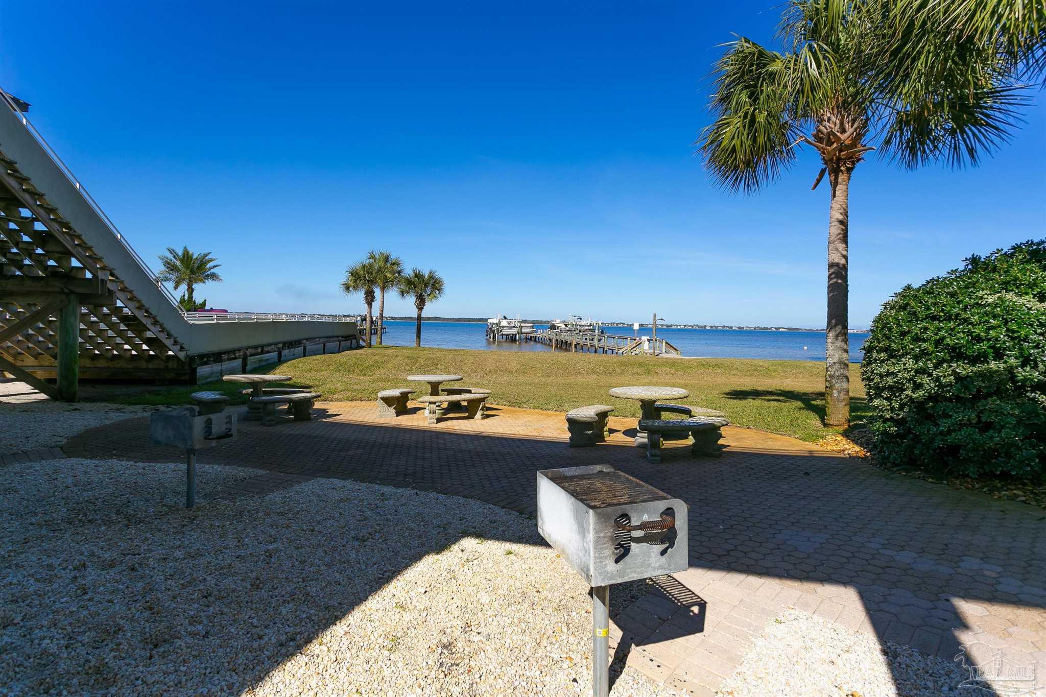 1200 Ft Pickens Rd # D Unit: 4-D