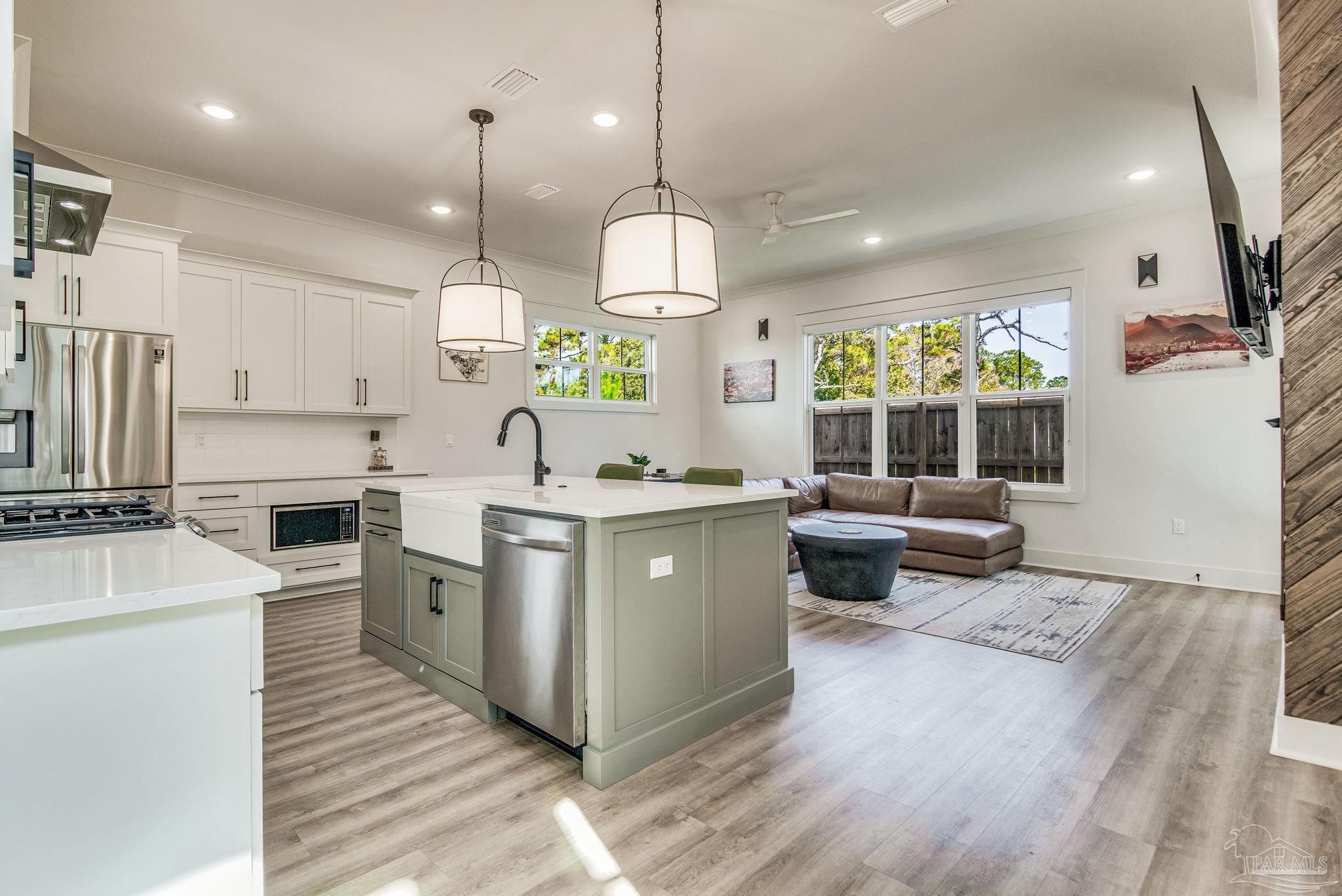 5622 Pelican Pl