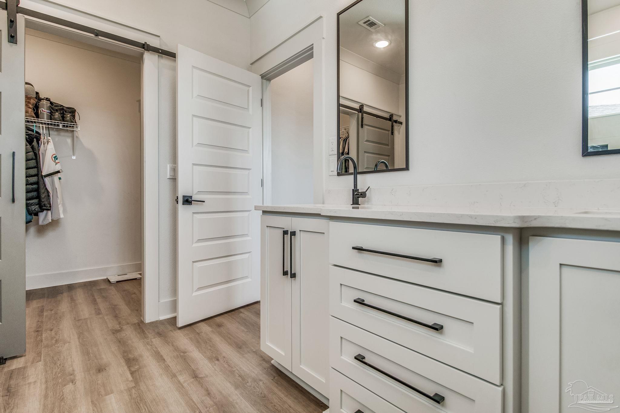 5622 Pelican Pl
