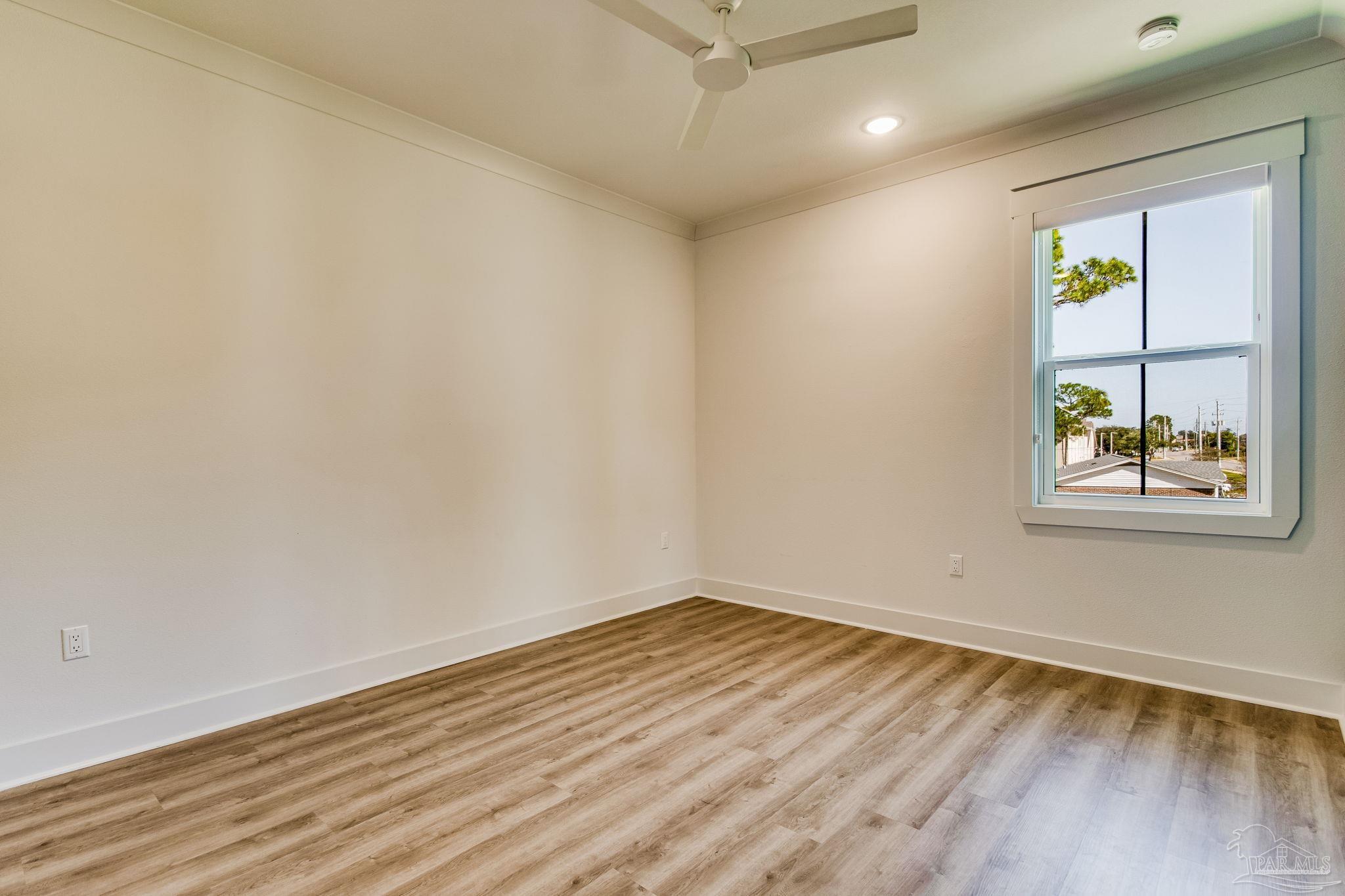 5622 Pelican Pl