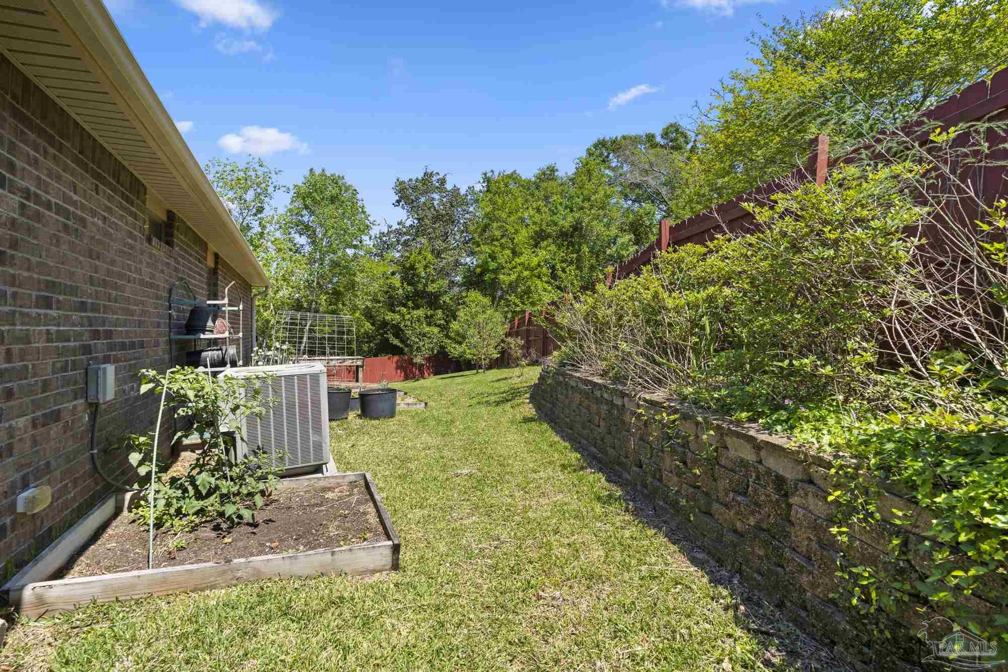 1476 Longbranch Dr