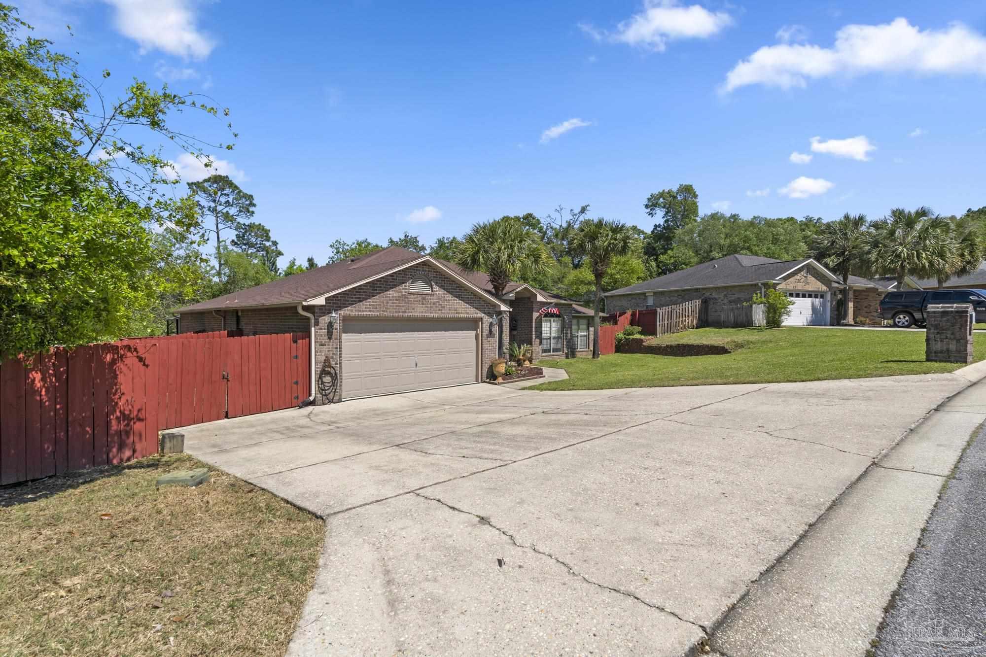 1476 Longbranch Dr