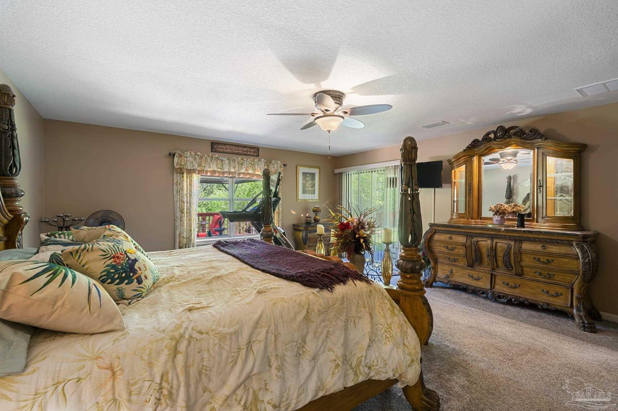 1476 Longbranch Dr