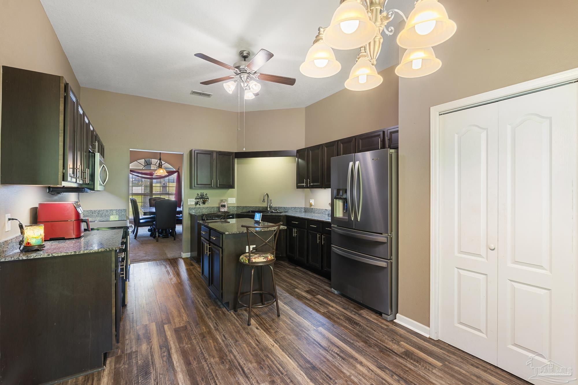 1476 Longbranch Dr