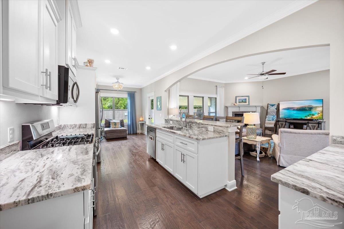 1504 Cadence Loop