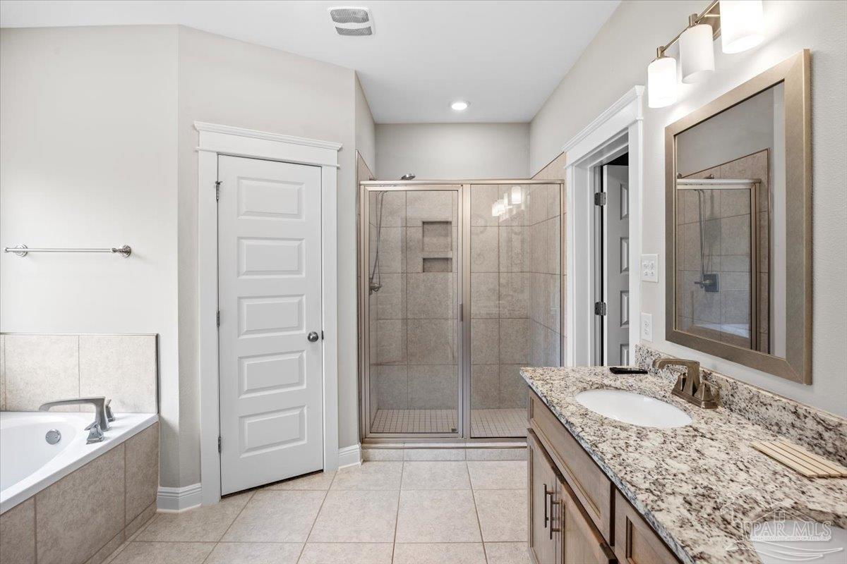 1504 Cadence Loop