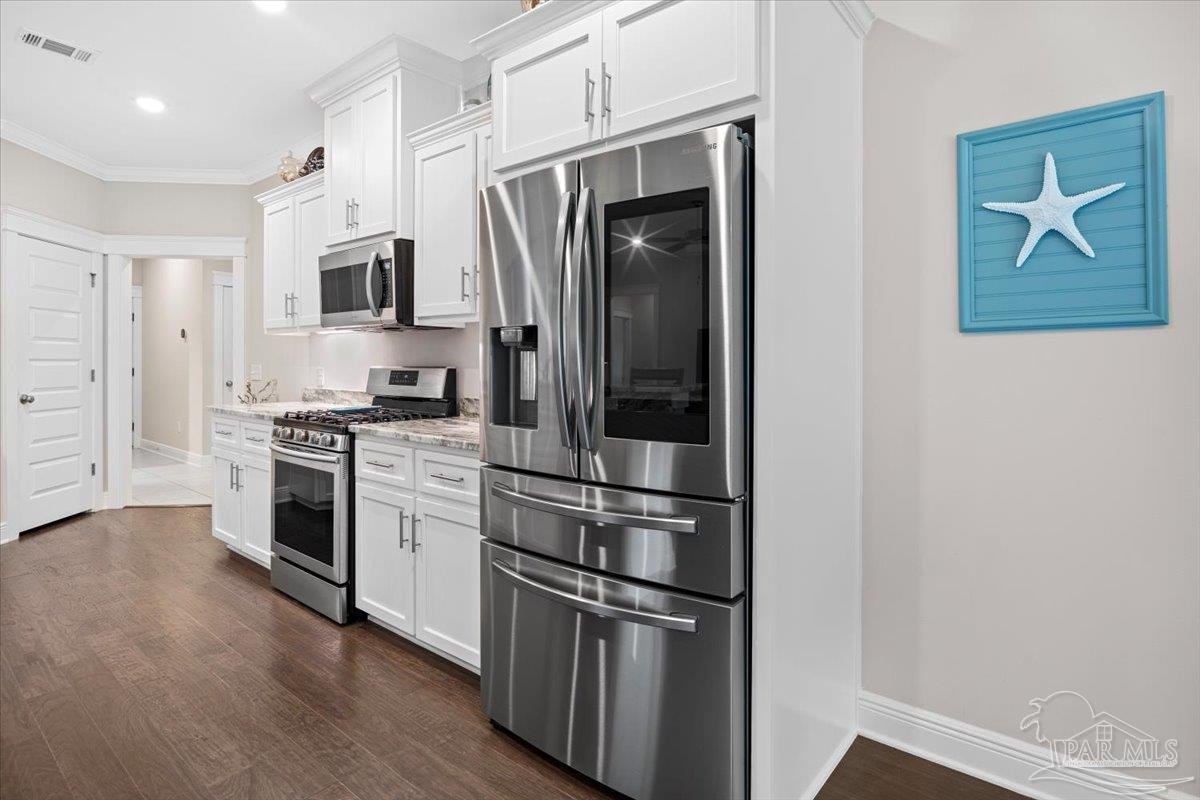 1504 Cadence Loop