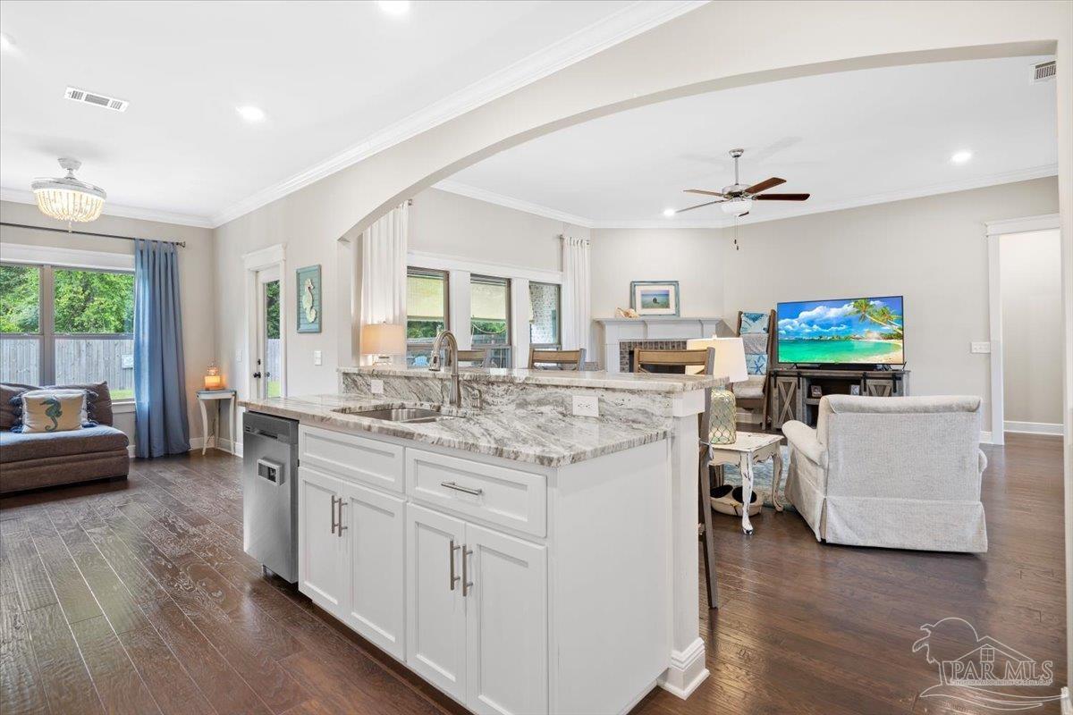 1504 Cadence Loop