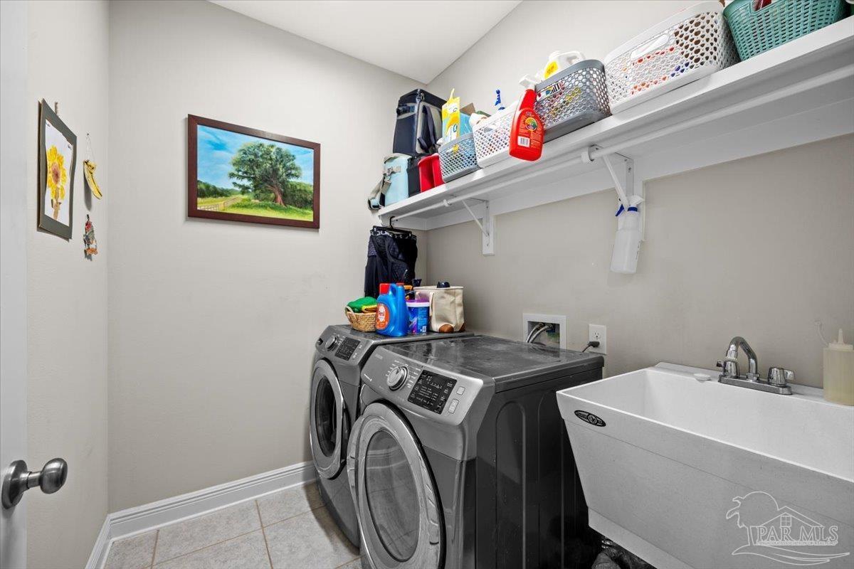 1504 Cadence Loop
