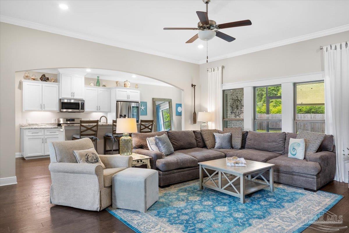 1504 Cadence Loop